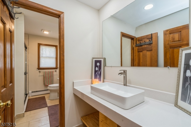 Raritan Twp., New Jersey, 08822, United States, 5 Bedrooms Bedrooms, ,3 BathroomsBathrooms,Residential,For Sale,1908572