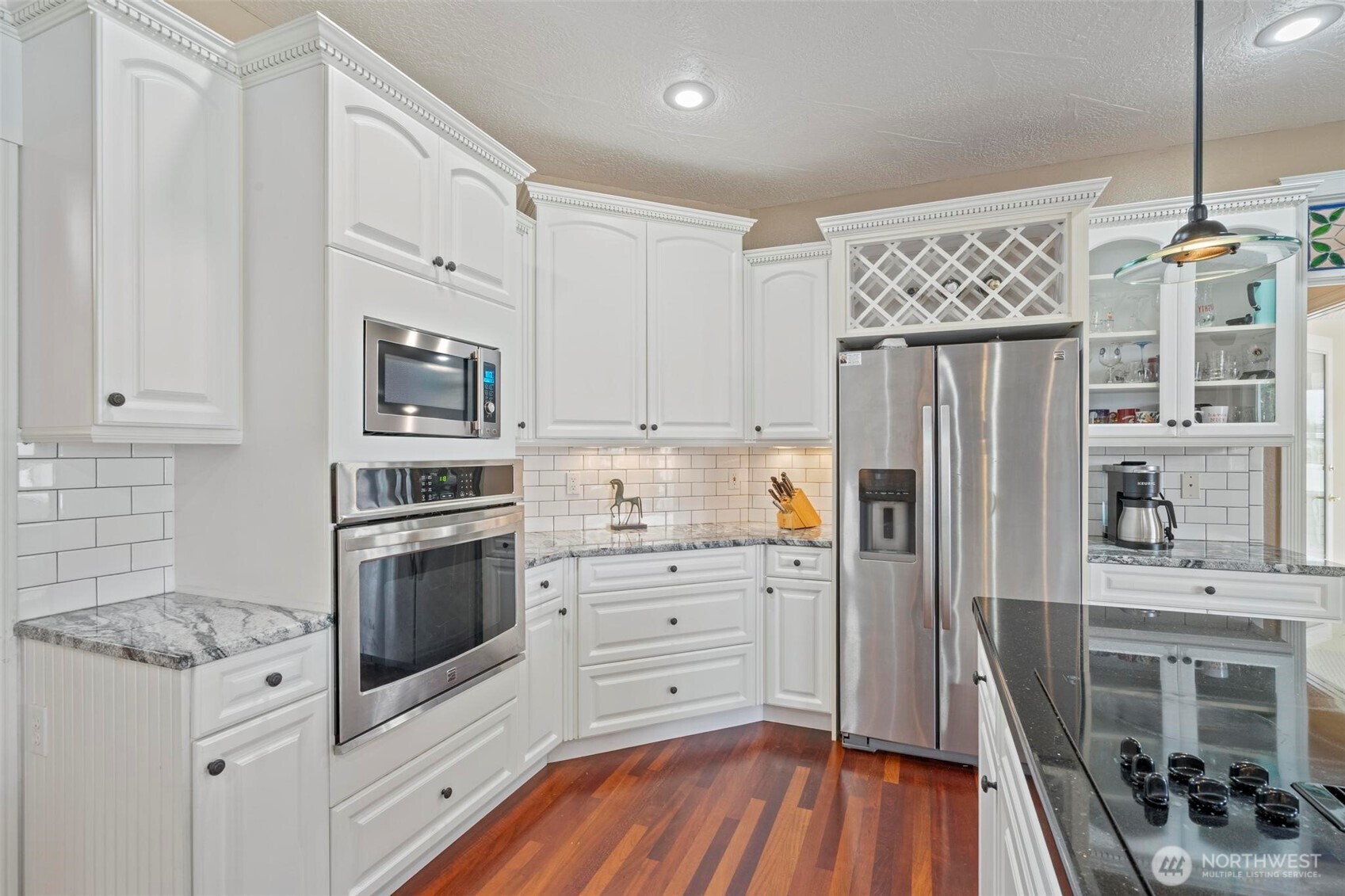 Centralia, Washington, 98531, United States, 3 Bedrooms Bedrooms, ,3 BathroomsBathrooms,Residential,For Sale,1983563