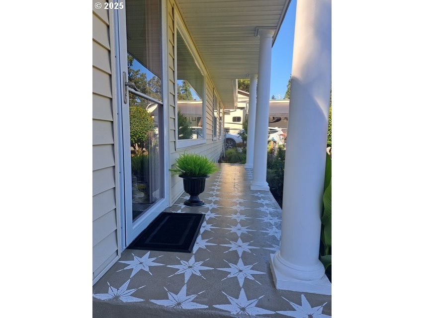 Milwaukie, Oregon, 97267, United States, 4 Bedrooms Bedrooms, ,2 BathroomsBathrooms,Residential,For Sale,2000093