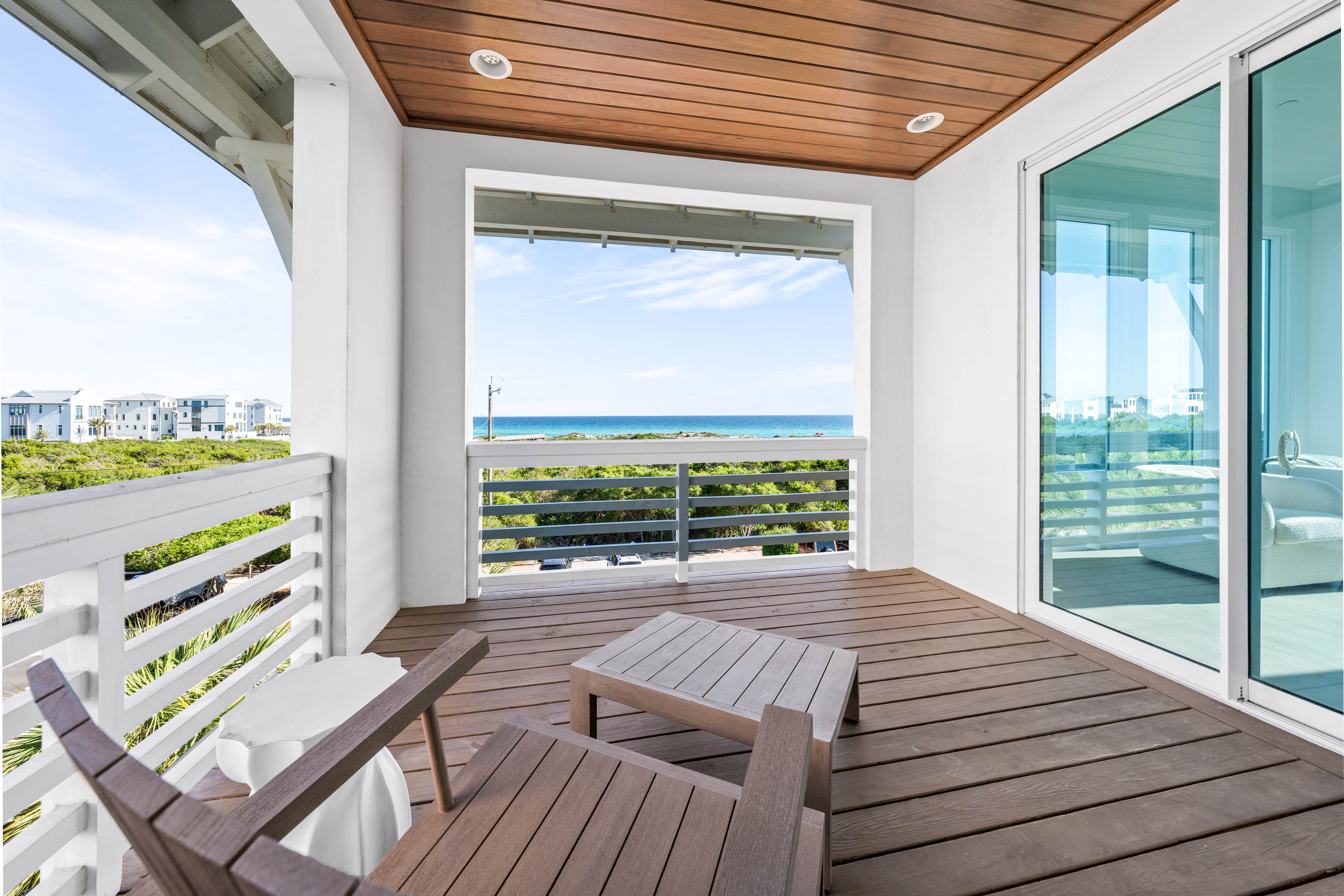  Modern Coastal Elegance with Rooftop Pool & Sweeping Gulf Views - 物件實景