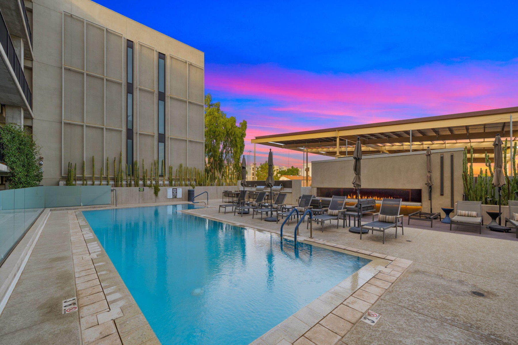  2300 E Campbell Avenue  Phoenix, AZ - 物件實景