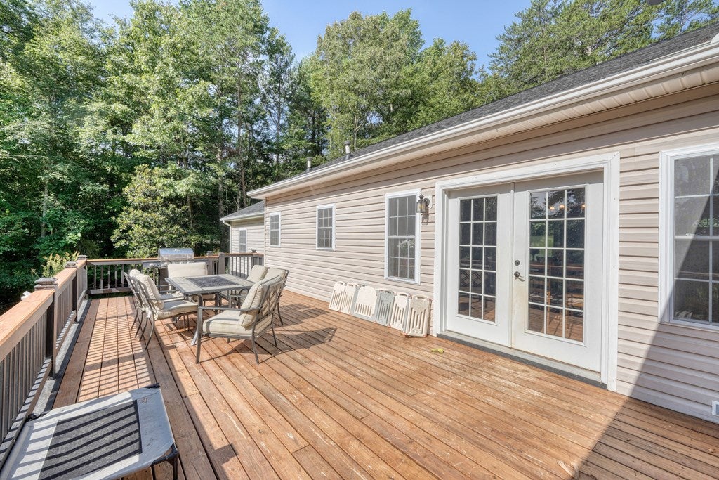 Murphy, North Carolina, 28906, United States, 3 Bedrooms Bedrooms, ,3 BathroomsBathrooms,Residential,For Sale,1902366