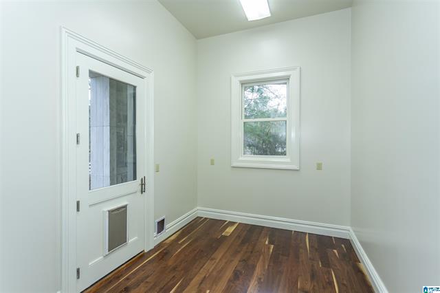 Calera, Alabama, 35040, United States, 5 Bedrooms Bedrooms, ,6 BathroomsBathrooms,Residential,For Sale,2006341