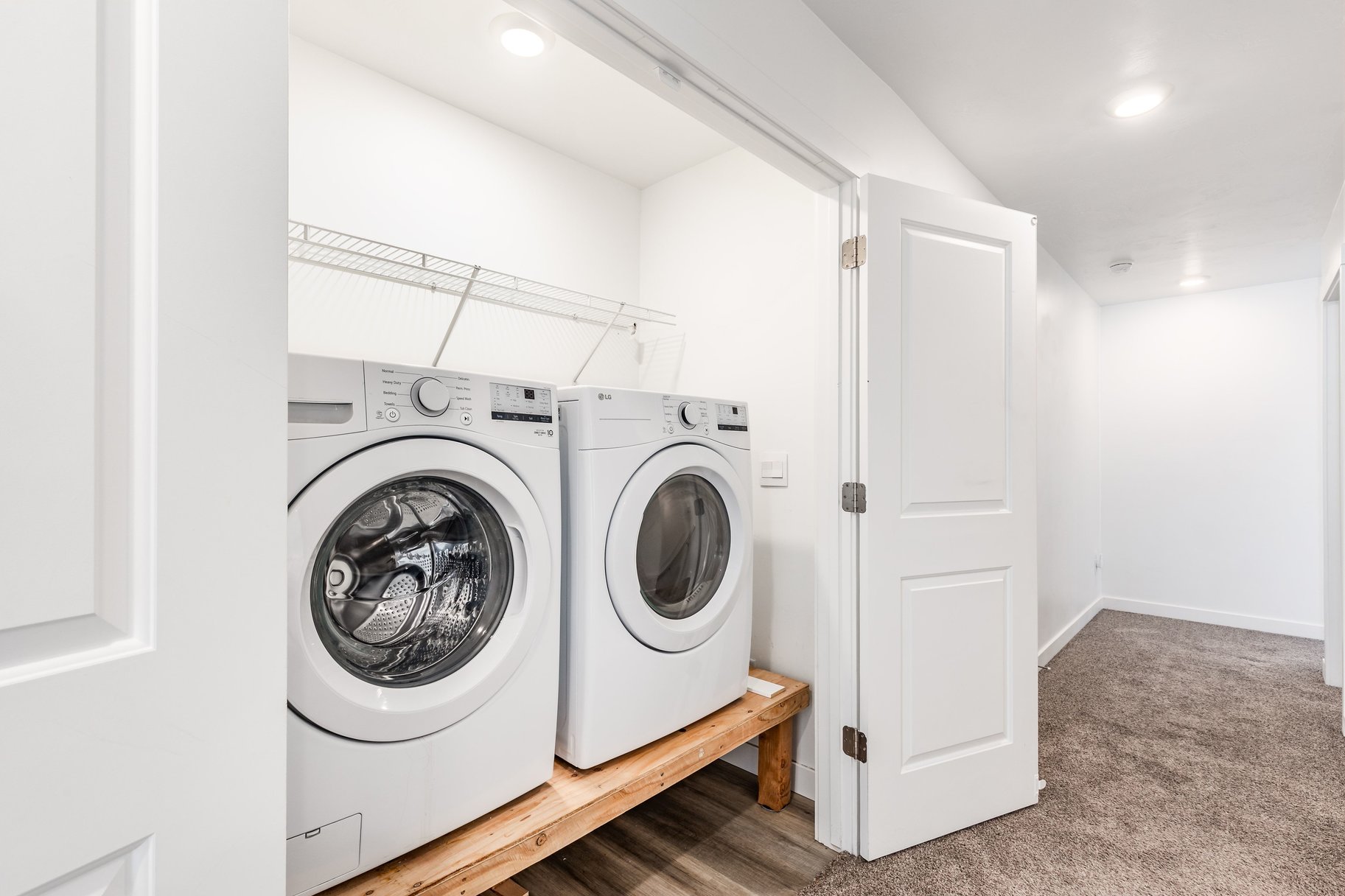  Move-In Ready  Appliances Included  Walk-In Closets in Every Bedroom - 物件實景