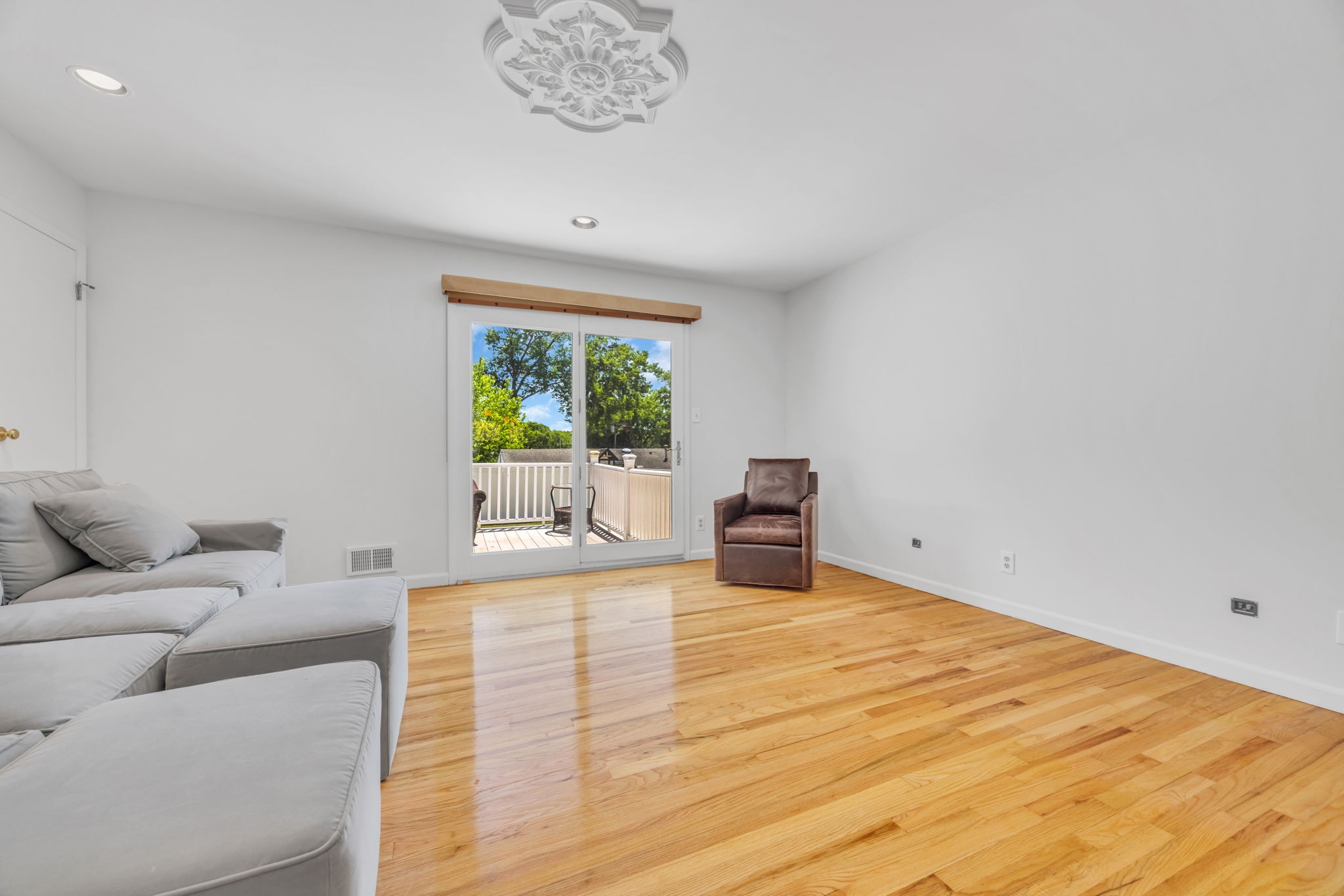  Highly Desirable Madison Park - 32 Bucknell Road, Parlin - 物件實景