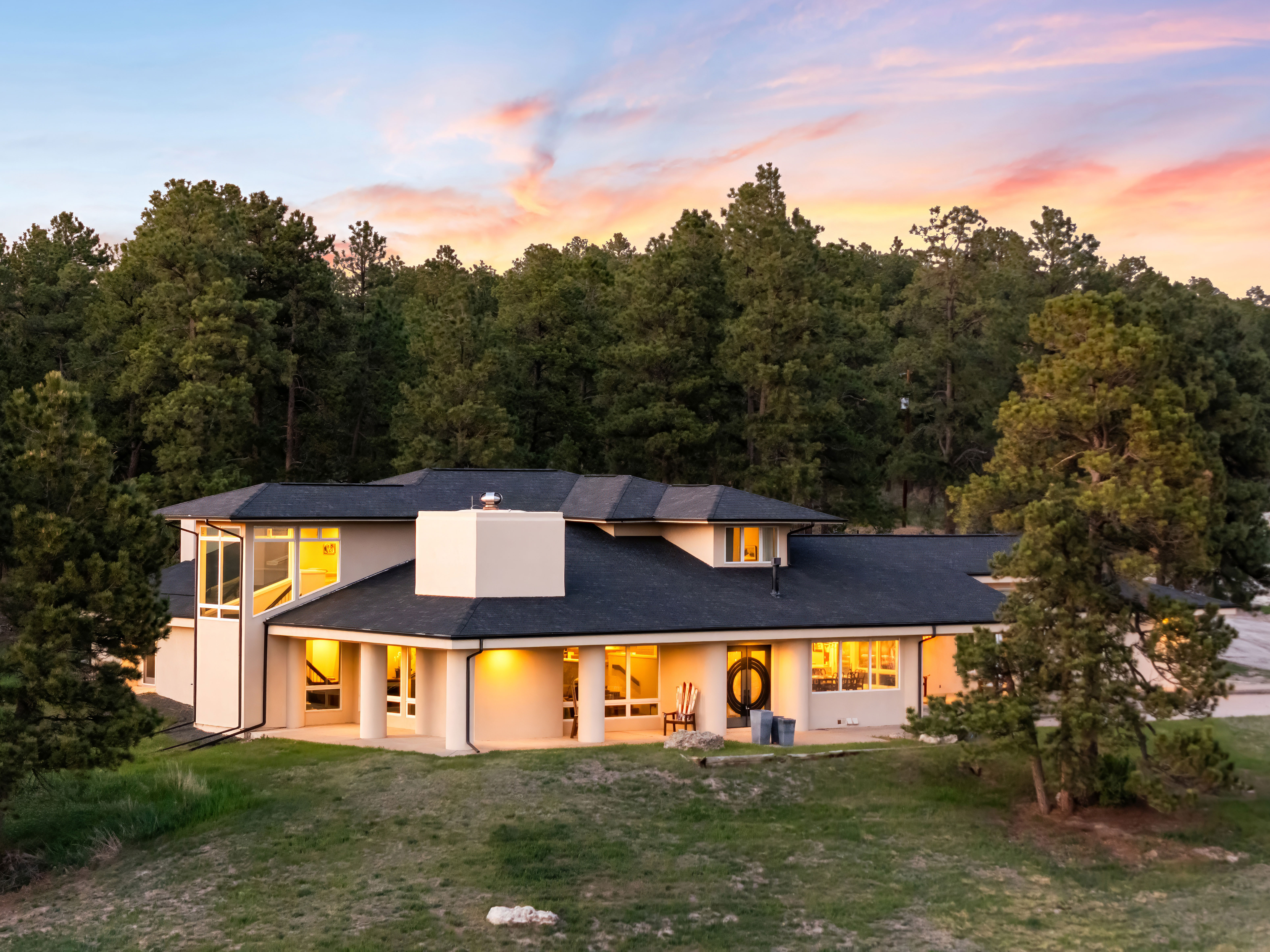  Discovery Farm: 157 Acres of Mid-Century Design and Equestrian Excellence - 物件實景