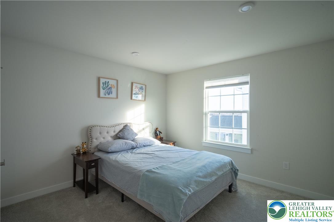 North Catasauqua Bor, Pennsylvania, 18032, United States, 4 Bedrooms Bedrooms, ,4 BathroomsBathrooms,Residential,For Sale,2001673