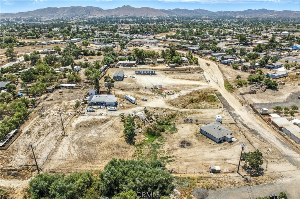 Perris, California, 92570, United States, 4 Bedrooms Bedrooms, ,2 BathroomsBathrooms,Residential,For Sale,1974911