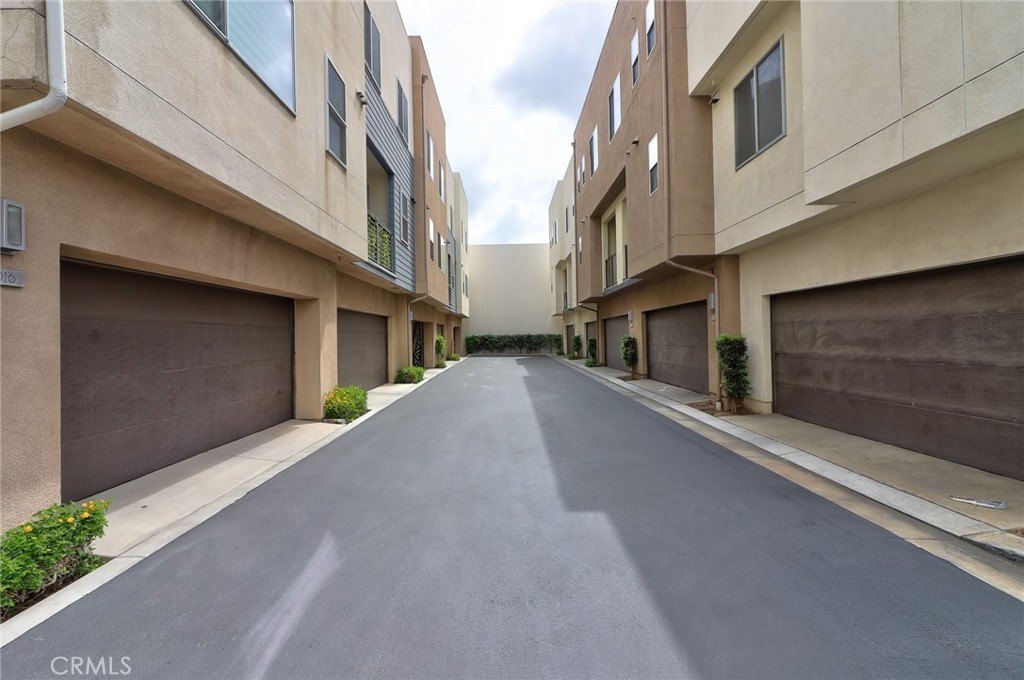 Montebello, California, 90640, United States, 3 Bedrooms Bedrooms, ,2 BathroomsBathrooms,Residential,For Sale,2043024