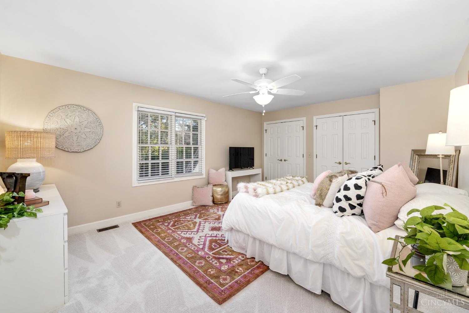 Indian Hill, Ohio, 45243, United States, 6 Bedrooms Bedrooms, ,6 BathroomsBathrooms,Residential,For Sale,1988280