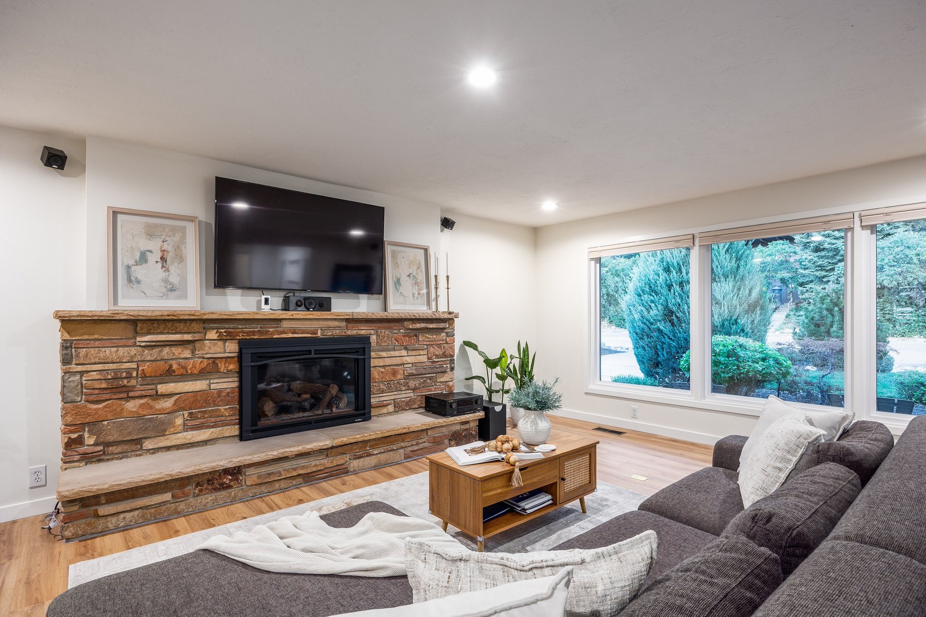  Olympus Cove Rambler with Walk-Out Basement to Serene Backyard - 物件實景