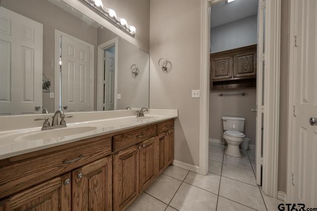 Lindale, Texas, 75771, United States, 4 Bedrooms Bedrooms, ,3 BathroomsBathrooms,Residential,For Sale,1983083