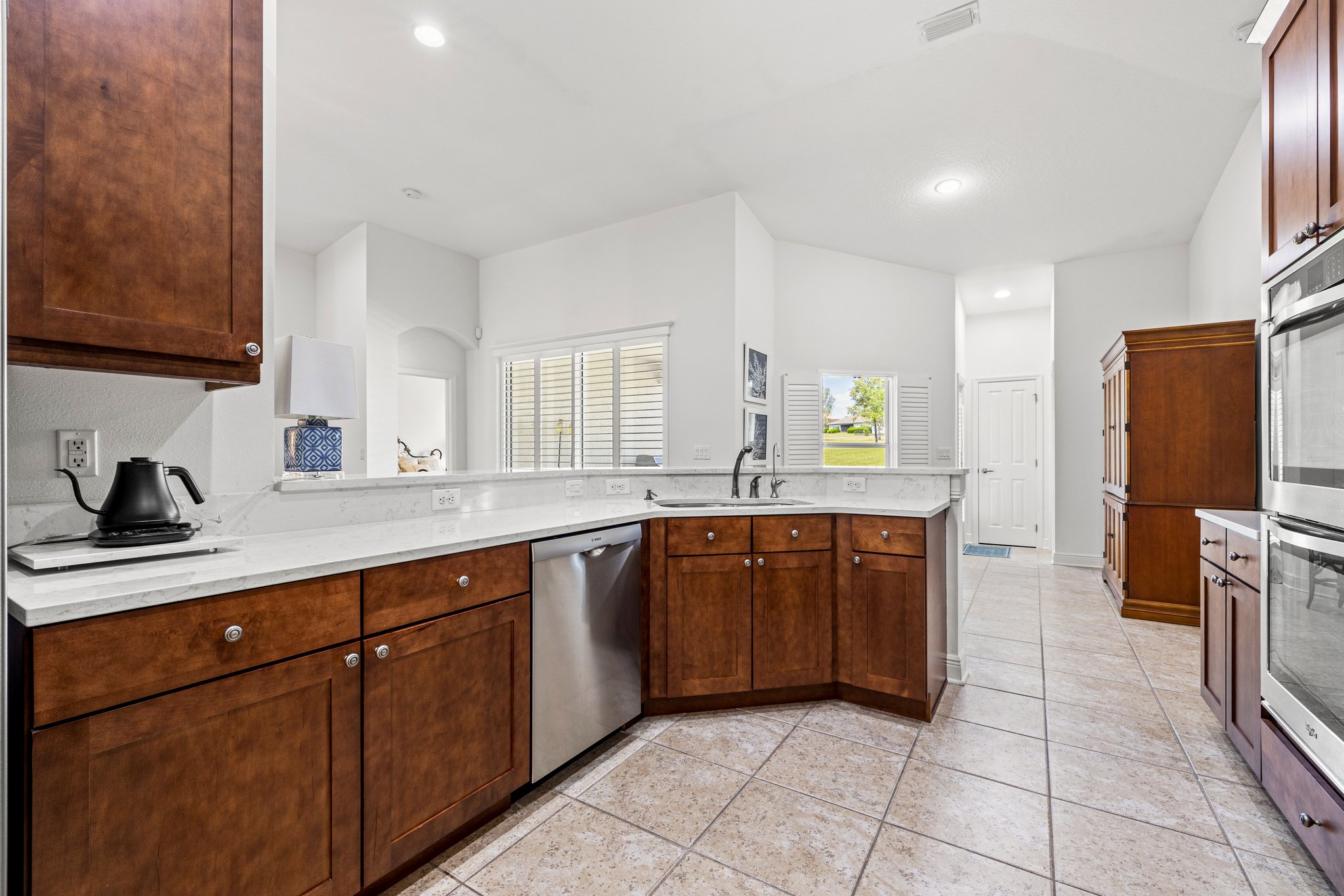 Dade City, Florida, 33525, United States, 4 Bedrooms Bedrooms, ,3 BathroomsBathrooms,Residential,For Sale,1854266