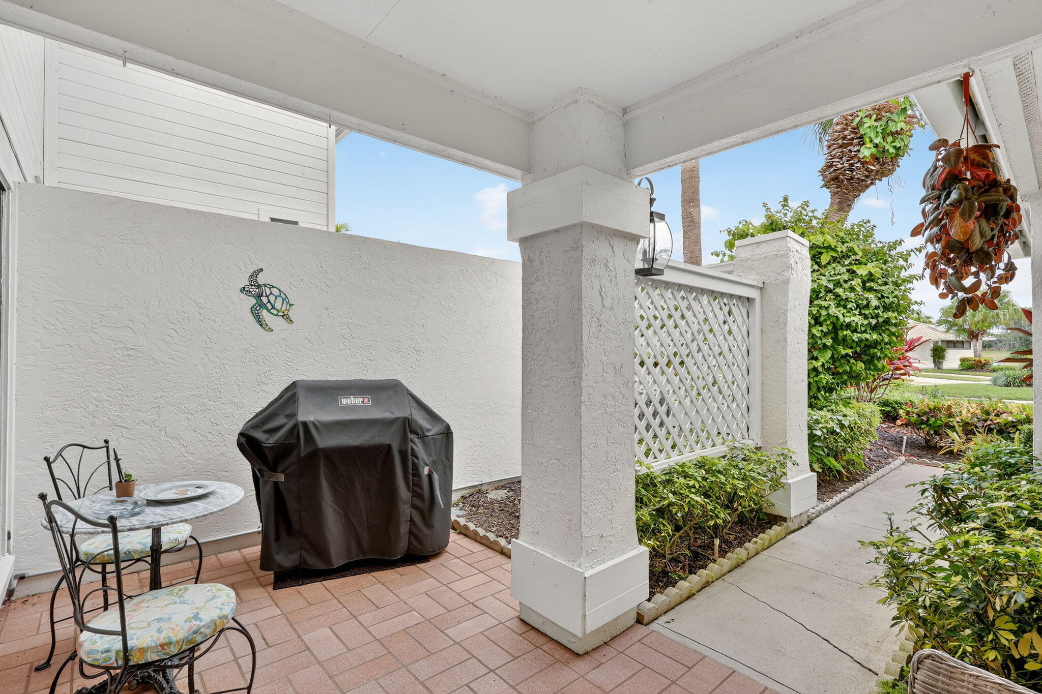 Stuart, Florida, 34997, United States, 3 Bedrooms Bedrooms, ,3 BathroomsBathrooms,Residential,For Sale,1989357