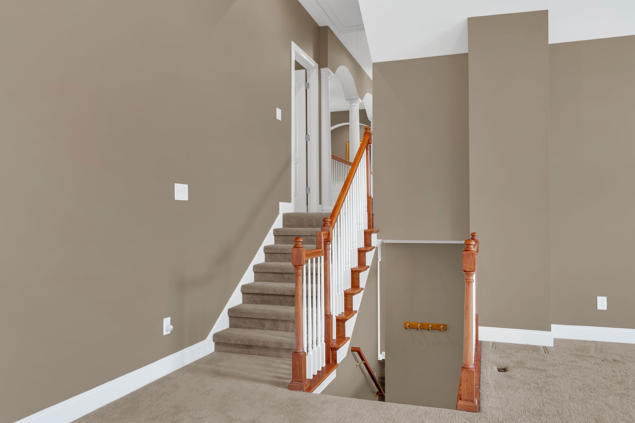 Goodlettsville, Tennessee, 37072, United States, 4 Bedrooms Bedrooms, ,4 BathroomsBathrooms,Residential,For Sale,2001545