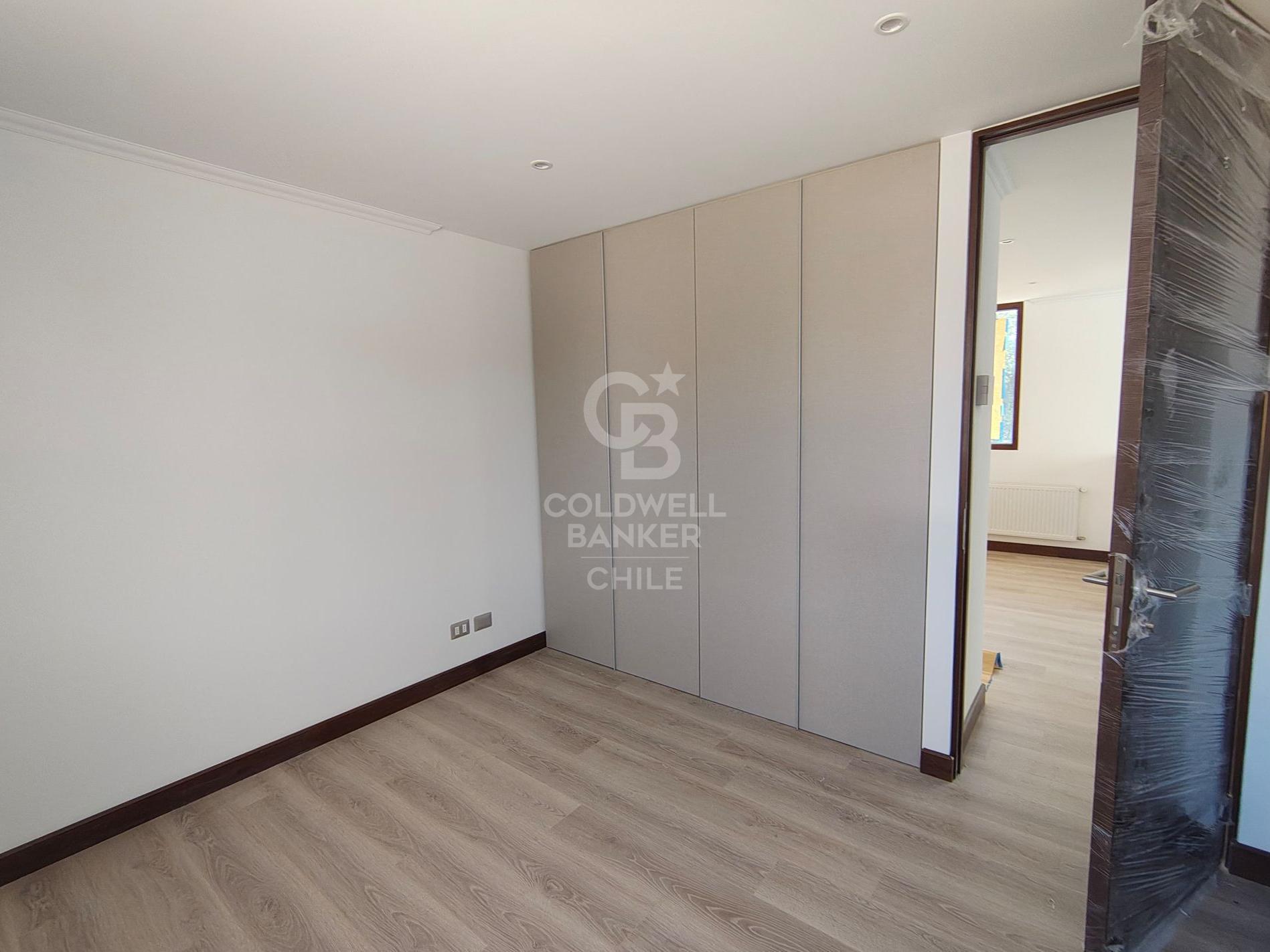 Colina, Chile, 4 Bedrooms Bedrooms, ,3 BathroomsBathrooms,Residential,For Sale,1994931