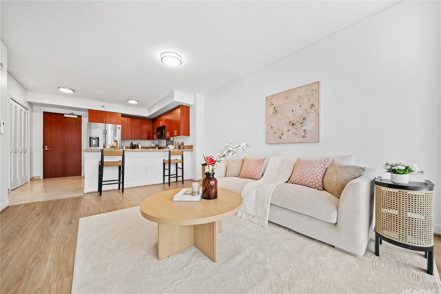 Honolulu, Hawaii, 96814, United States, 1 Bedroom Bedrooms, ,1 BathroomBathrooms,Residential,For Sale,1866206