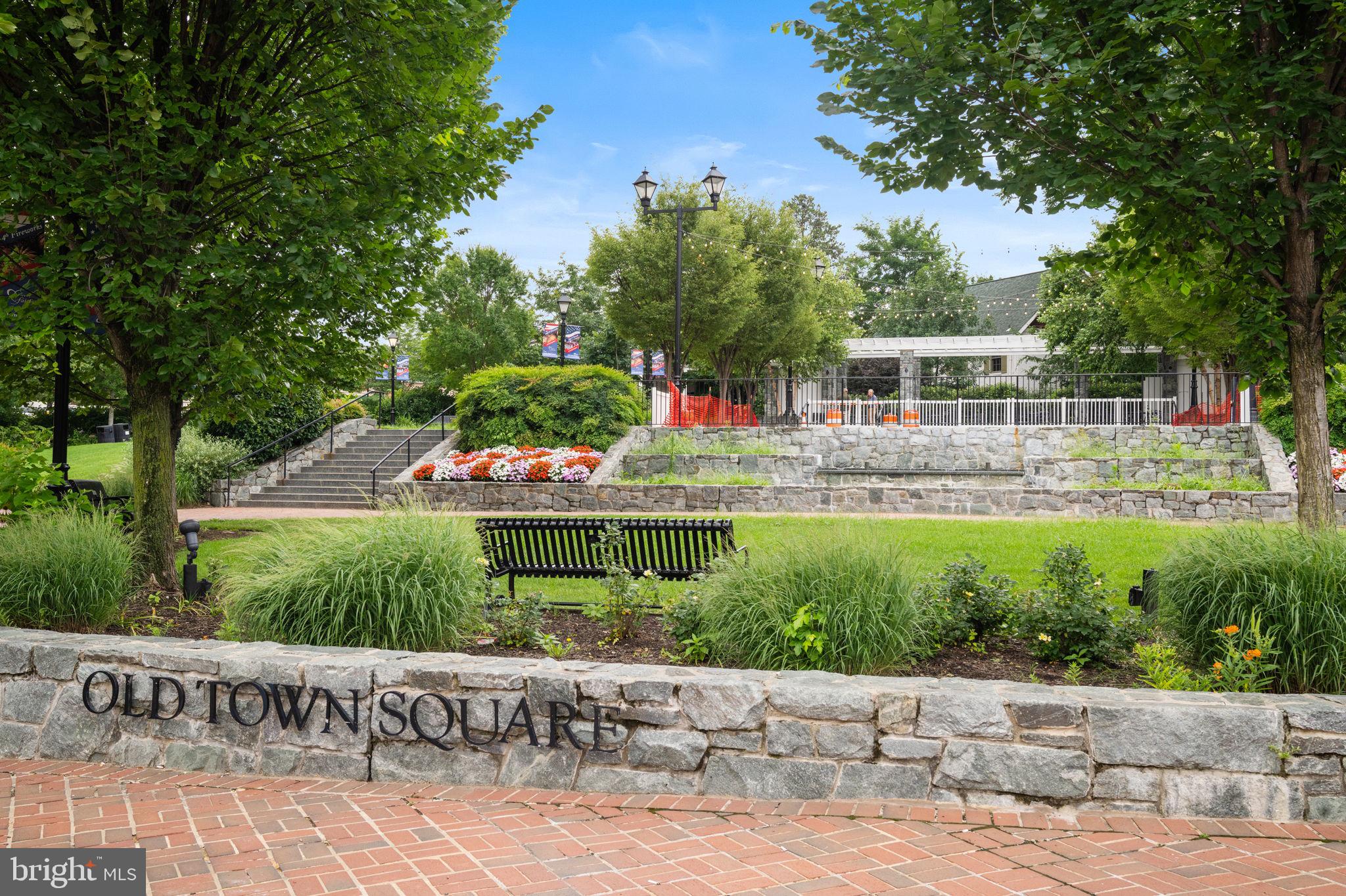Fairfax, Virginia, 22030, United States, 2 Bedrooms Bedrooms, ,2 BathroomsBathrooms,Residential,For Sale,1893335