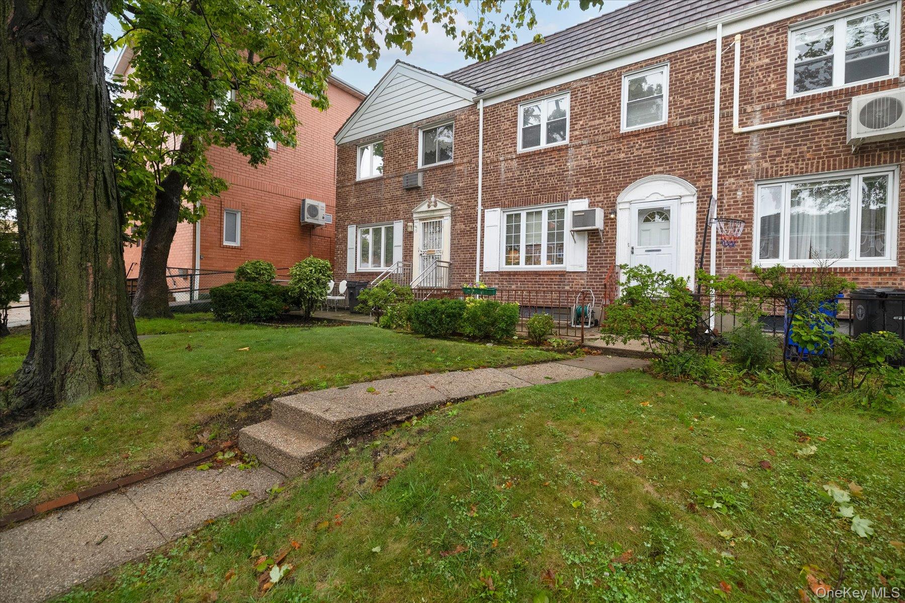 77th Ave, Flushing, NY 11367 #1