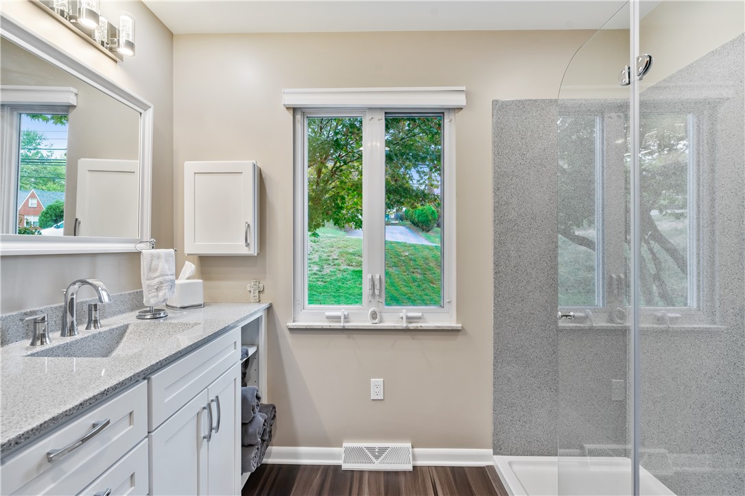 North Strabane, Pennsylvania, 15317, United States, 3 Bedrooms Bedrooms, ,3 BathroomsBathrooms,Residential,For Sale,1882986