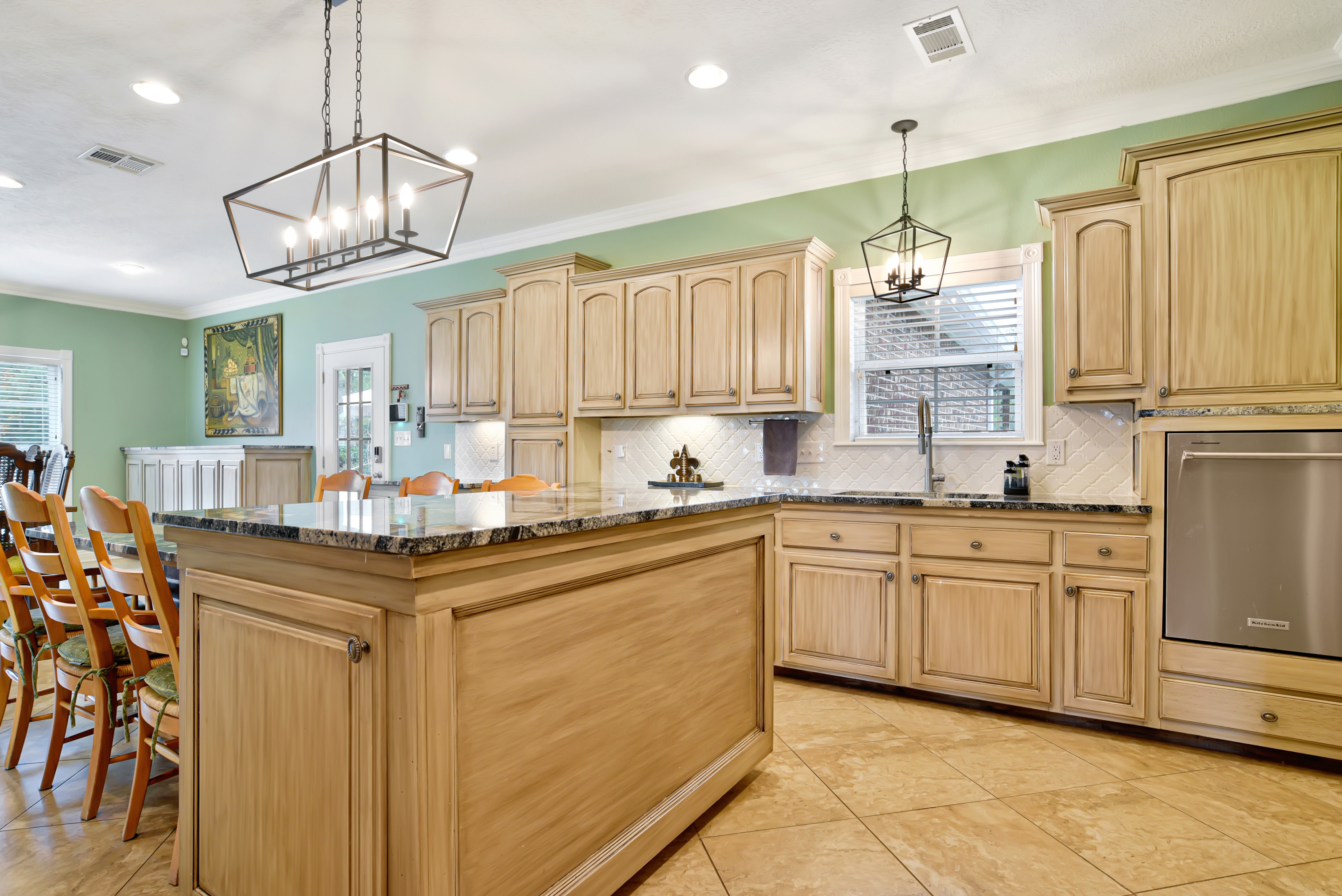 Westlake, Louisiana, 70669, United States, 4 Bedrooms Bedrooms, ,3 BathroomsBathrooms,Residential,For Sale,2001563