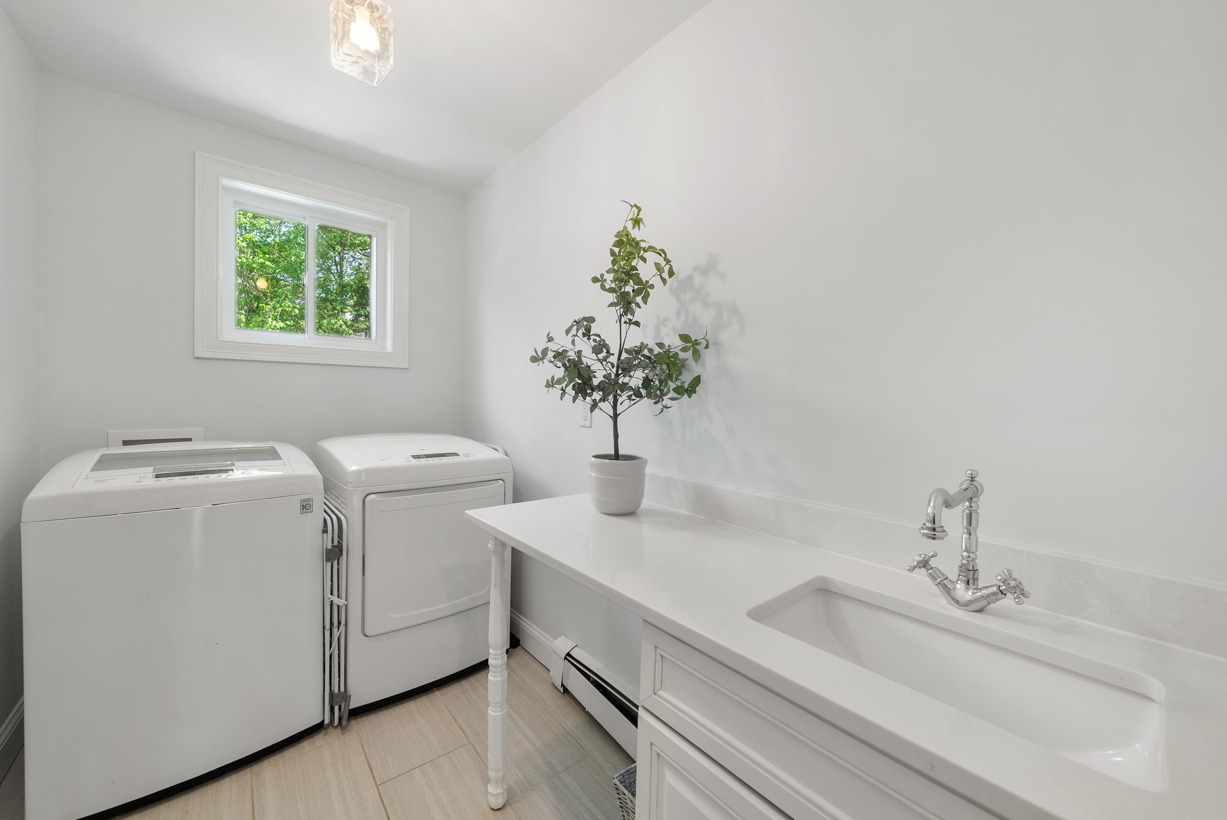  129 Dover Road, Westwood, MA, 02090 - 物件實景