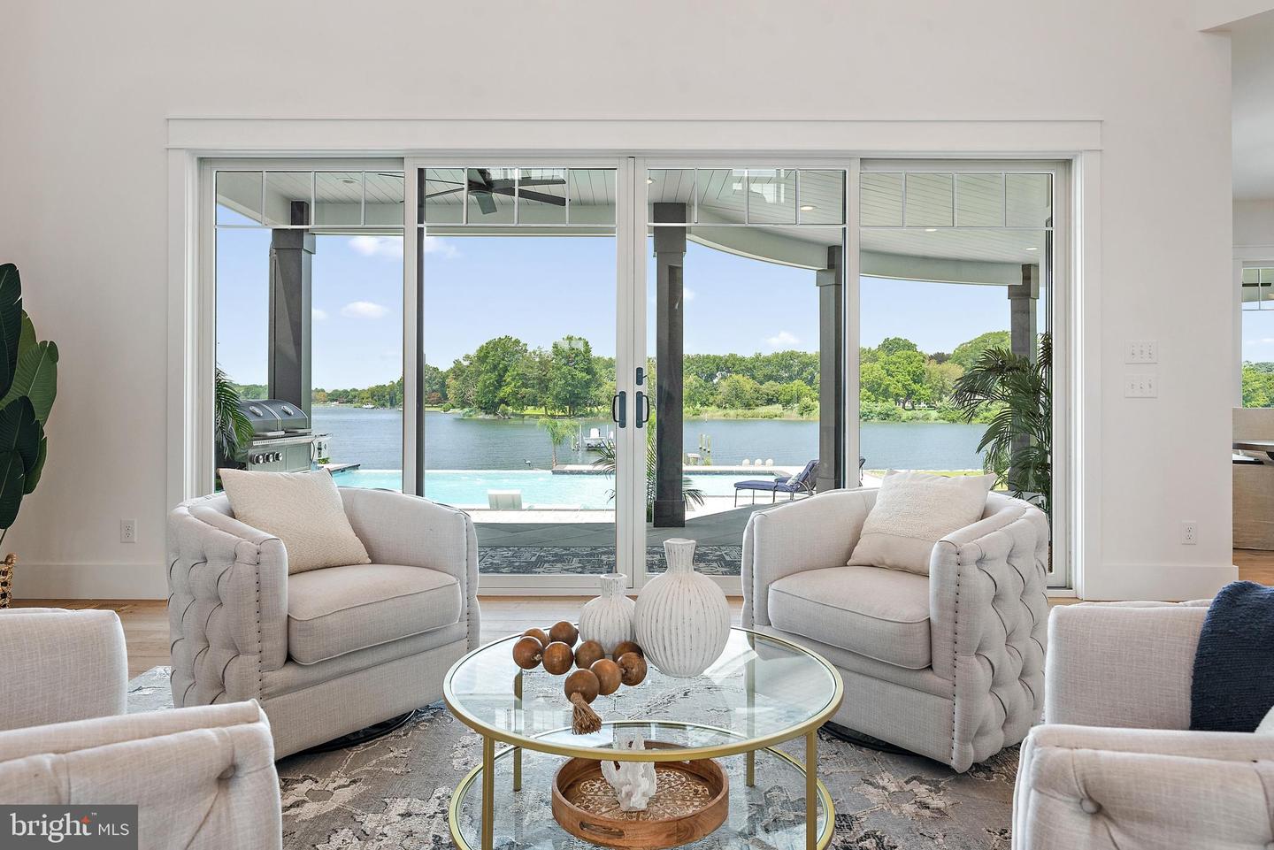 Queenstown, Maryland, 21658, United States, 5 Bedrooms Bedrooms, ,5 BathroomsBathrooms,Residential,For Sale,1907636