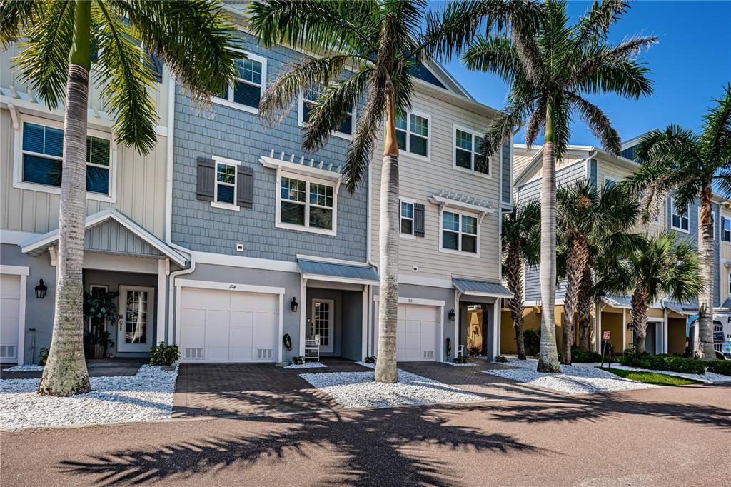 Indian Rocks Beach, Florida, 33785, United States, 4 Bedrooms Bedrooms, ,3 BathroomsBathrooms,Residential,For Sale,1938531