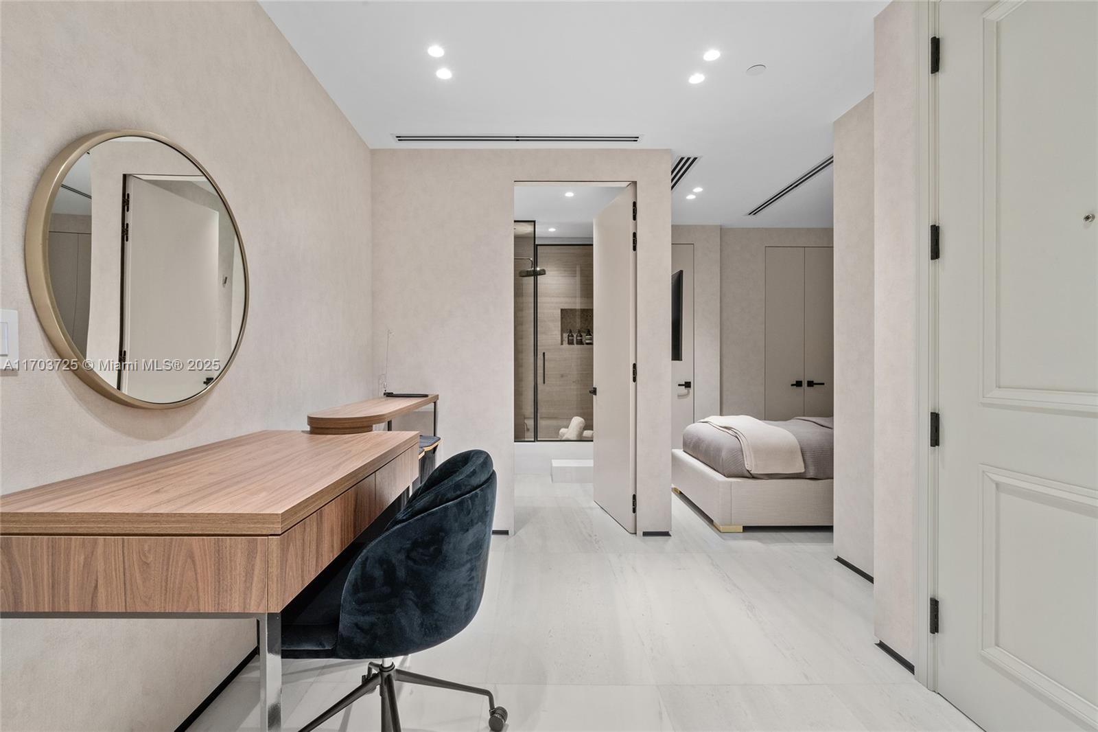 1425 Brickell Ave Unit 66D-66E, Miami, Florida, 33131, United States, 4 Bedrooms Bedrooms, ,5 BathroomsBathrooms,Residential,For Sale,1425 Brickell Ave Unit 66D-66E,1682437