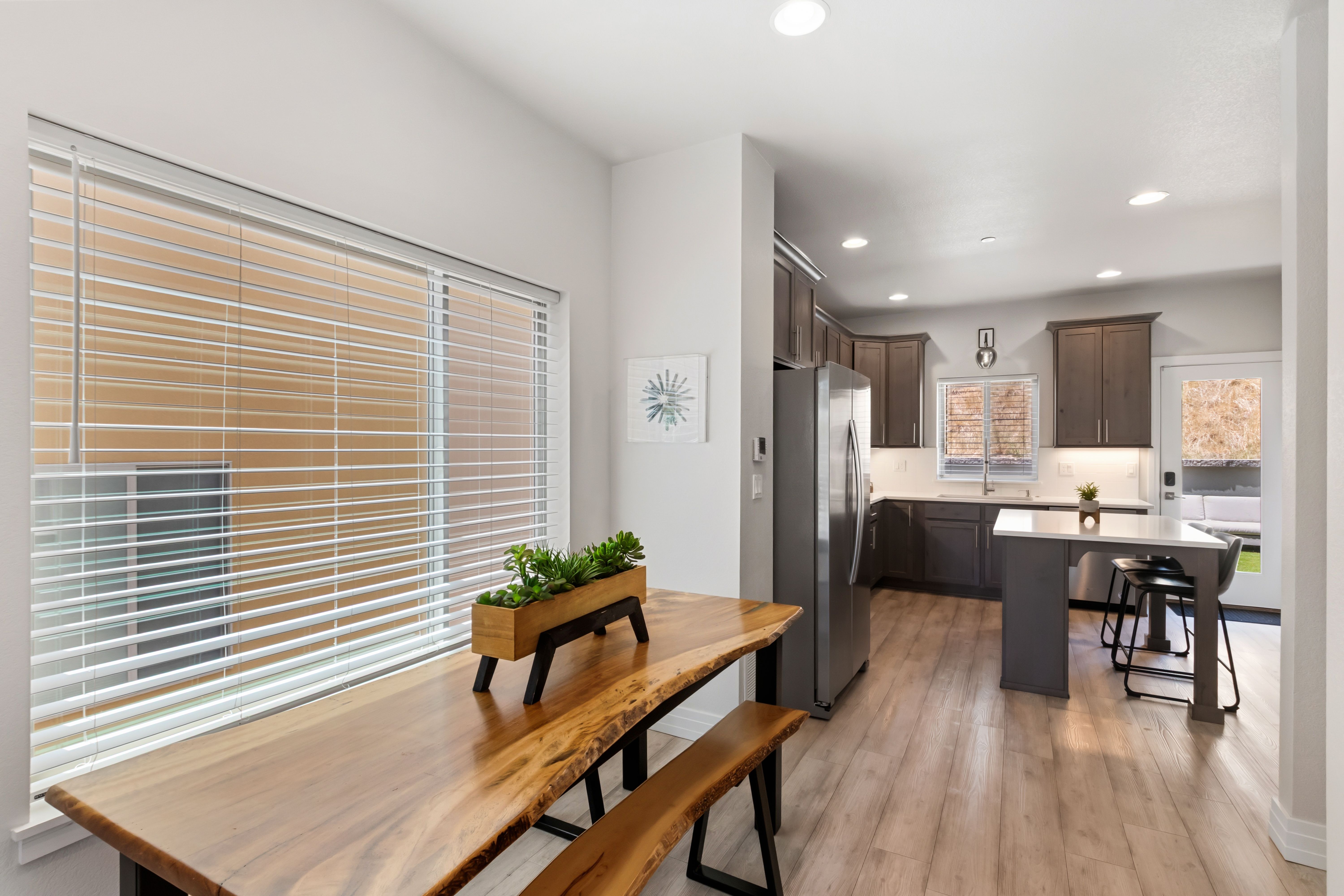  Furnished Modern Townhome - 物件實景