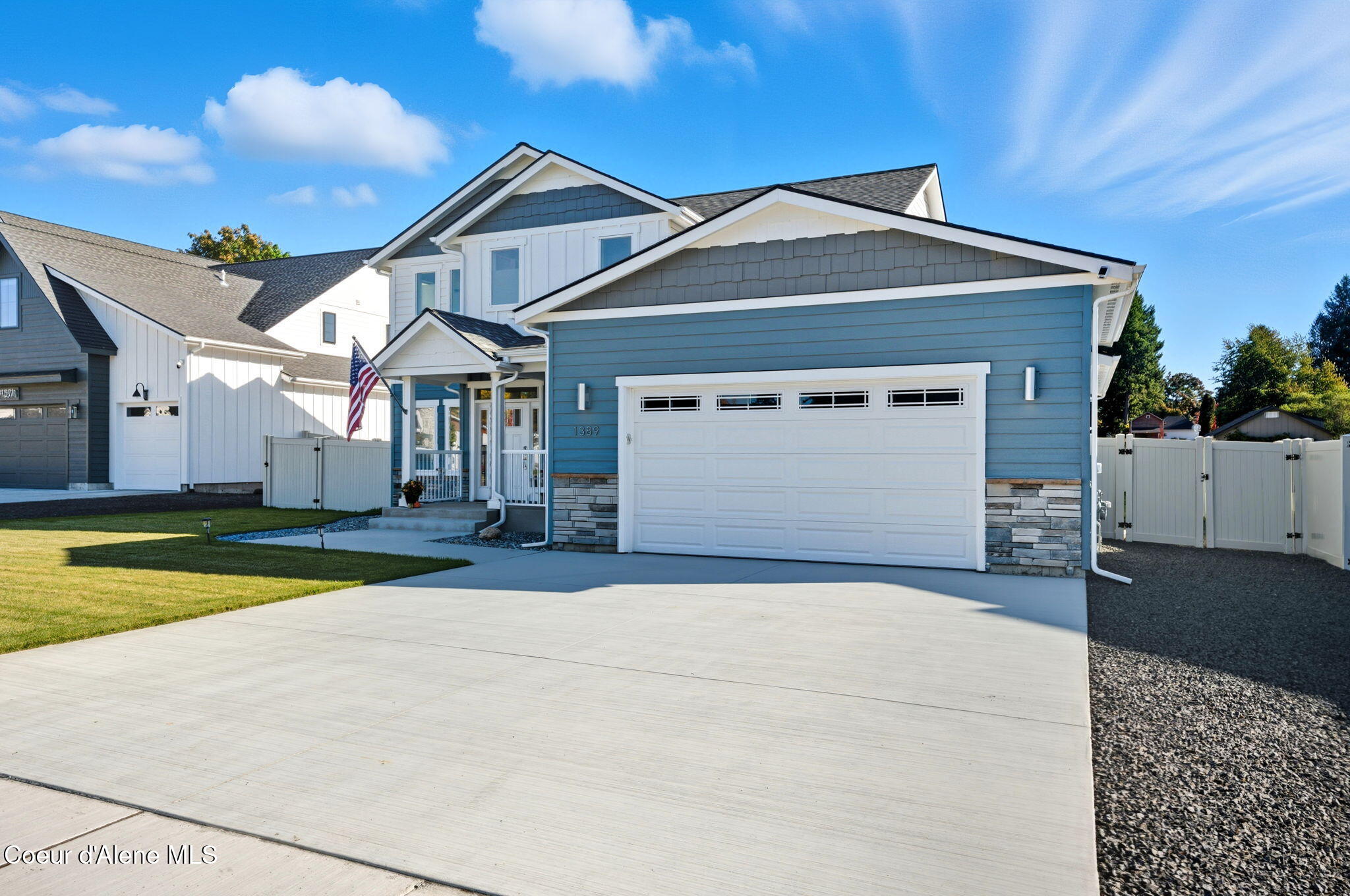 Hayden, Idaho, 83835, United States, 3 Bedrooms Bedrooms, ,3 BathroomsBathrooms,Residential,For Sale,1980507