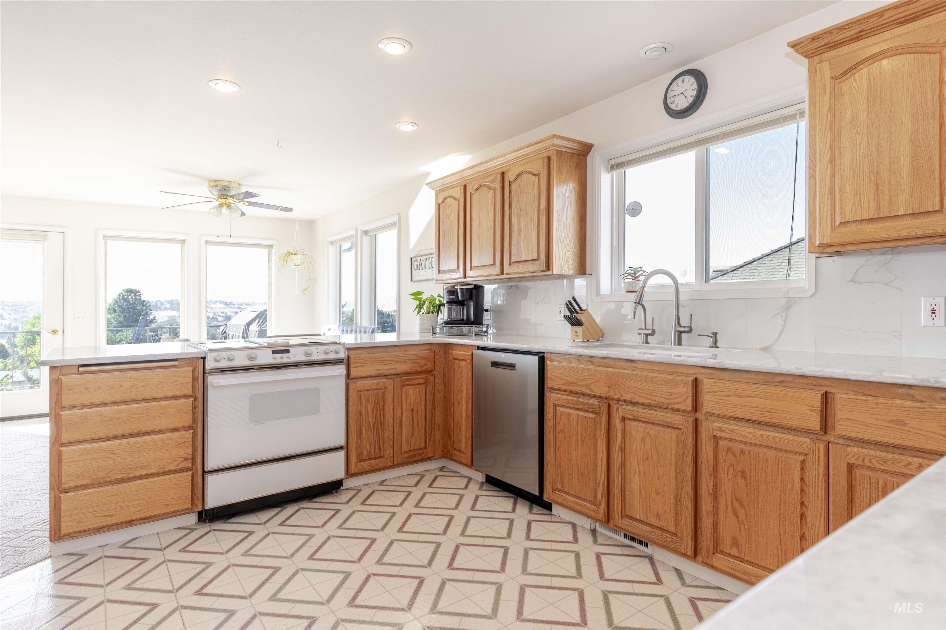 Lewiston, Idaho, 83501, United States, 4 Bedrooms Bedrooms, ,3 BathroomsBathrooms,Residential,For Sale,1936984