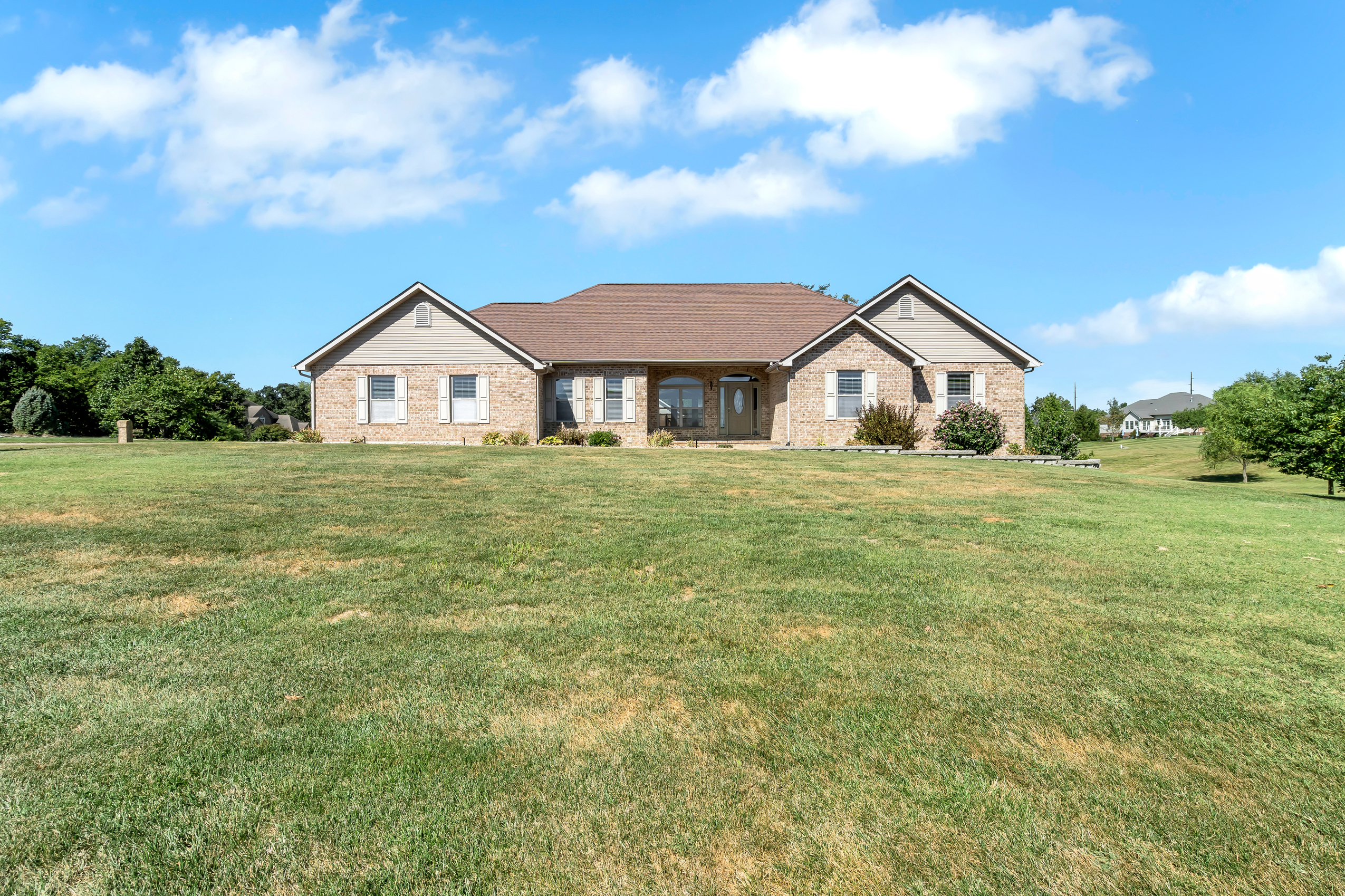 Waterloo, Illinois, 62298, United States, 5 Bedrooms Bedrooms, ,4 BathroomsBathrooms,Residential,For Sale,1978838