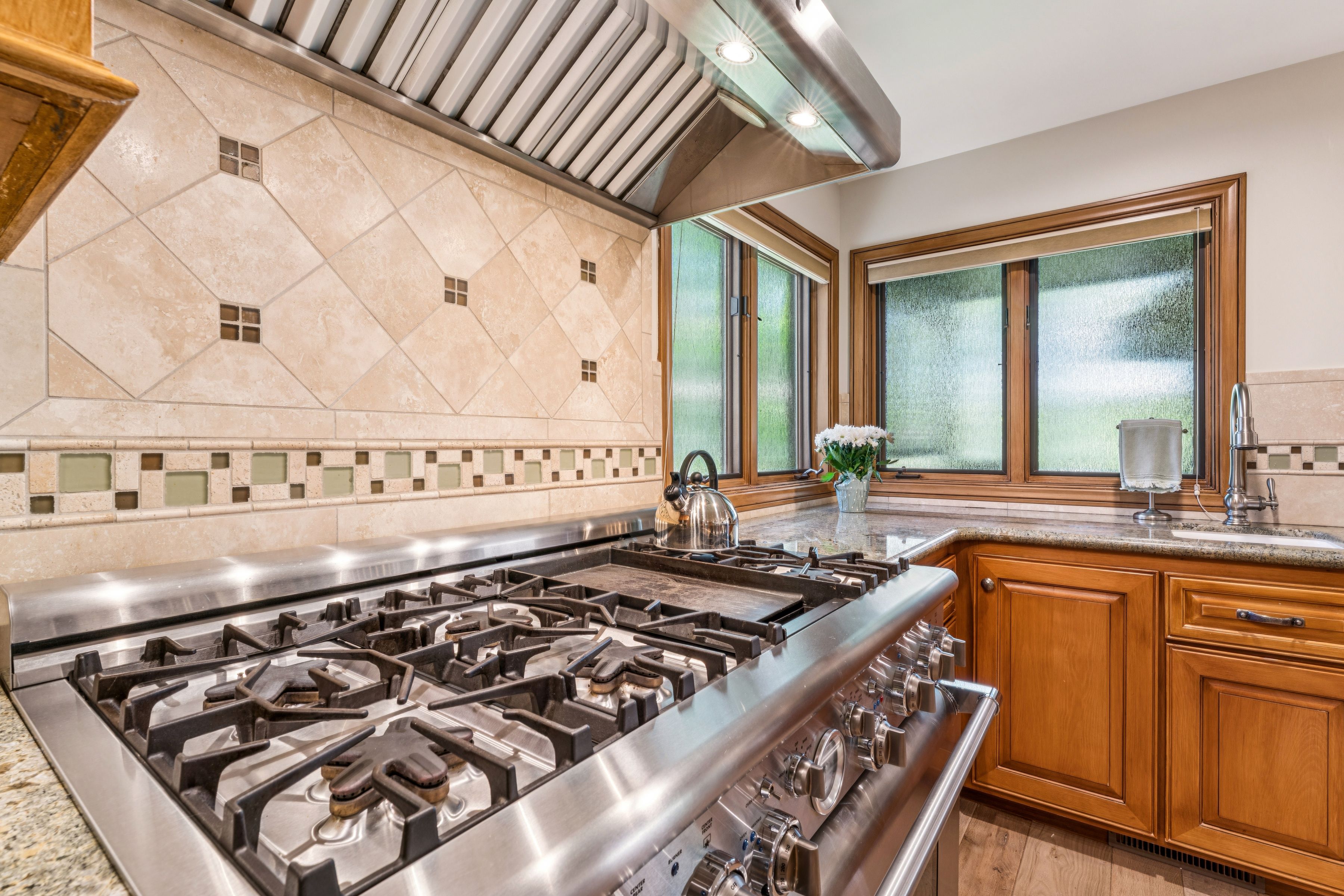  27720 Hamiltair Drive, Lake Arrowhead, CA 92352 - 物件實景
