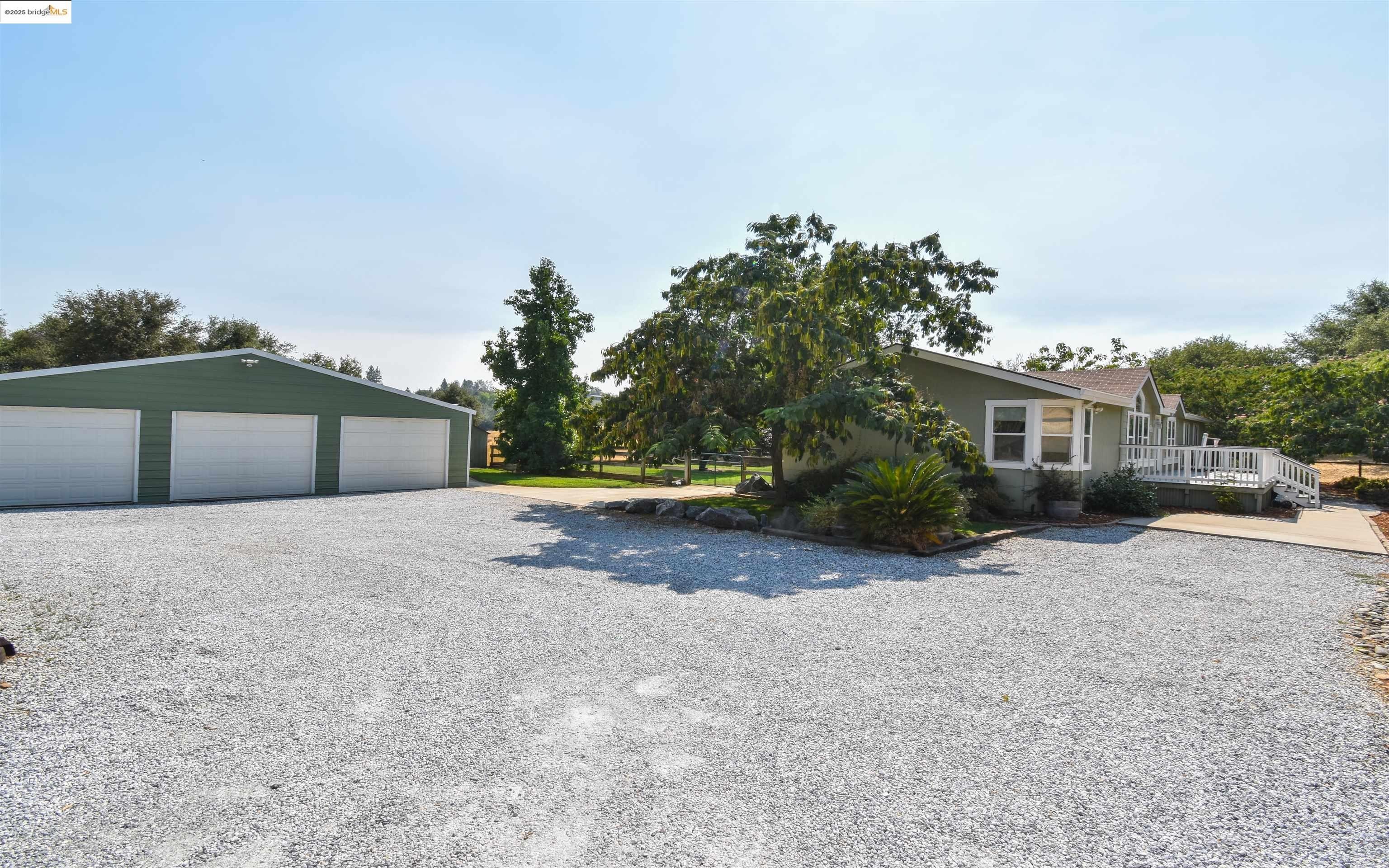 Columbia, California, 95310, United States, 3 Bedrooms Bedrooms, ,2 BathroomsBathrooms,Residential,For Sale,1941658