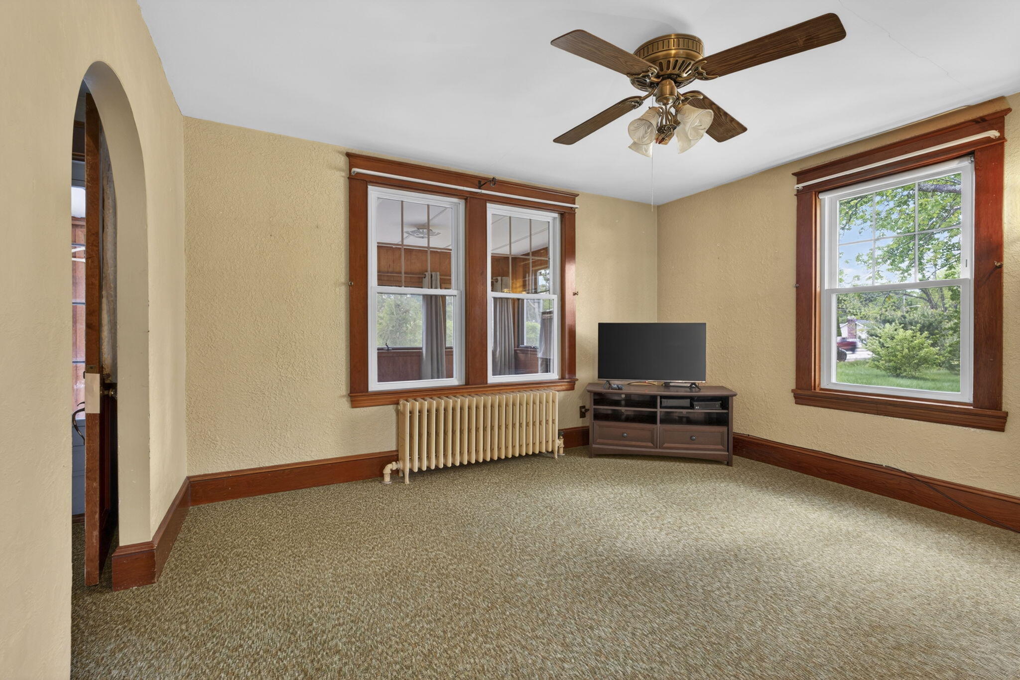 Kennebunk, Maine, 04043, United States, 3 Bedrooms Bedrooms, ,2 BathroomsBathrooms,Residential,For Sale,2048966