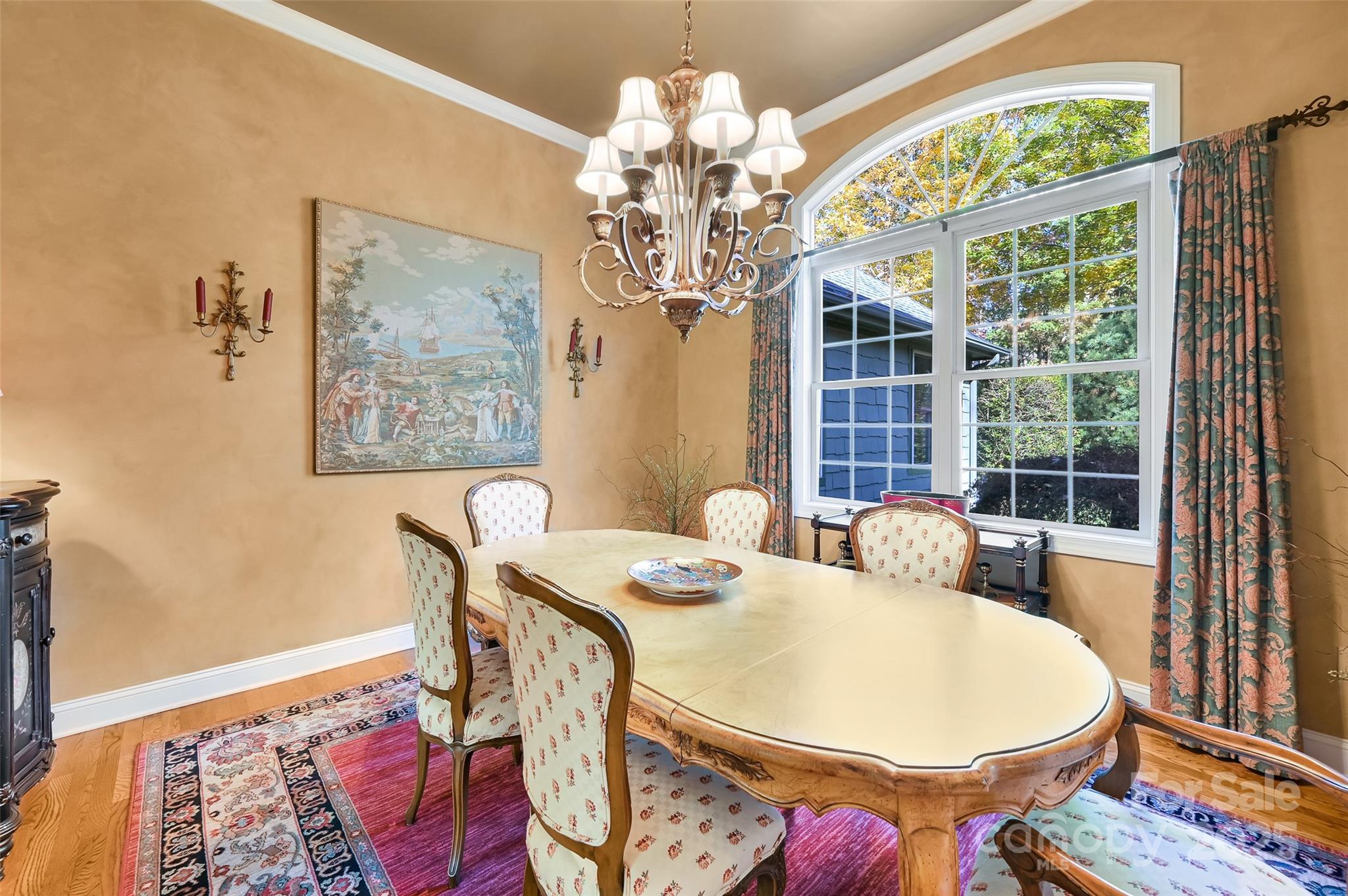 Hendersonville, North Carolina, 28739, United States, 4 Bedrooms Bedrooms, ,3 BathroomsBathrooms,Residential,For Sale,1992050