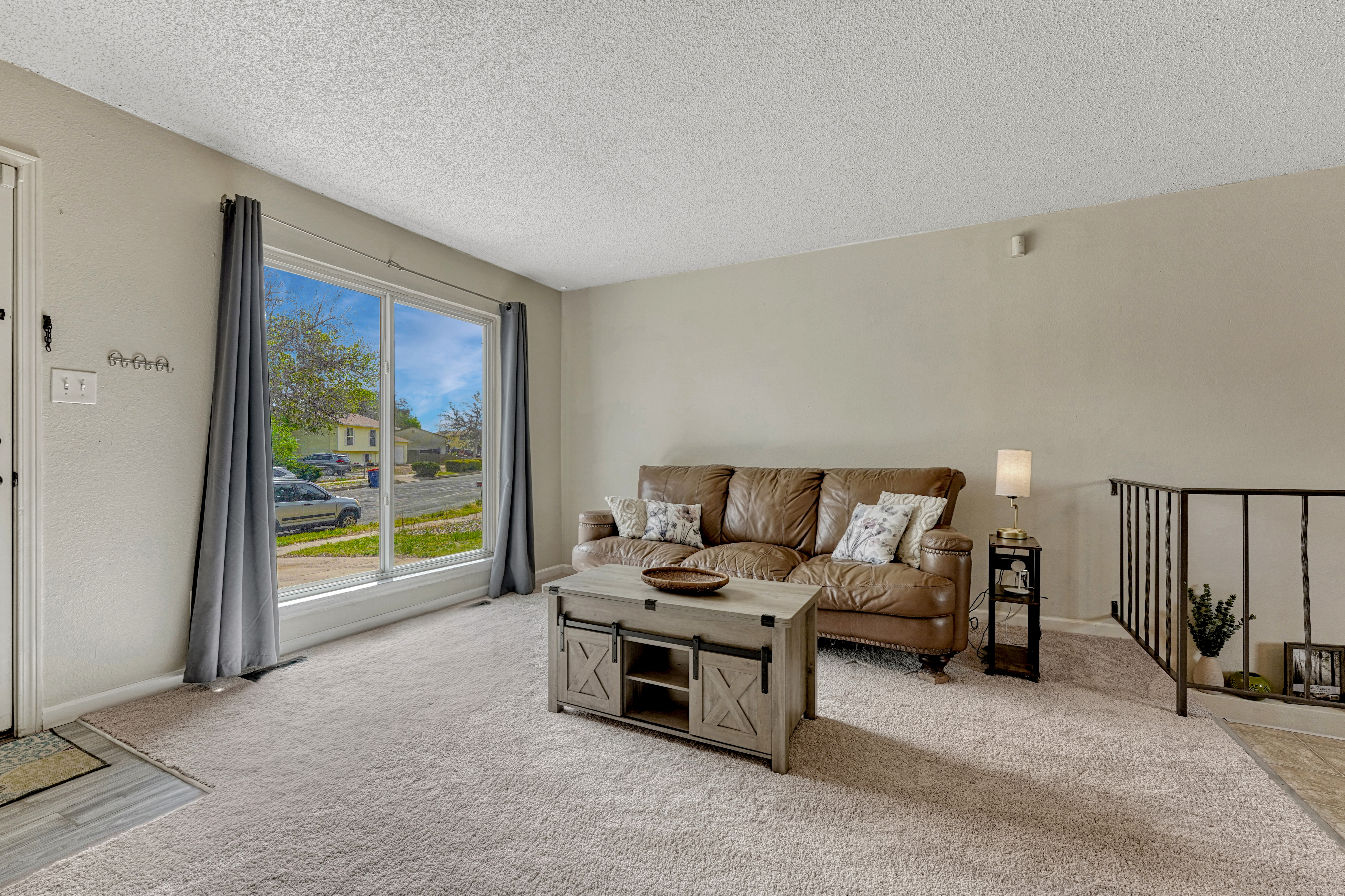  Move-In Ready Ranch Home with 6 Bedrooms in Southburough - 物件實景
