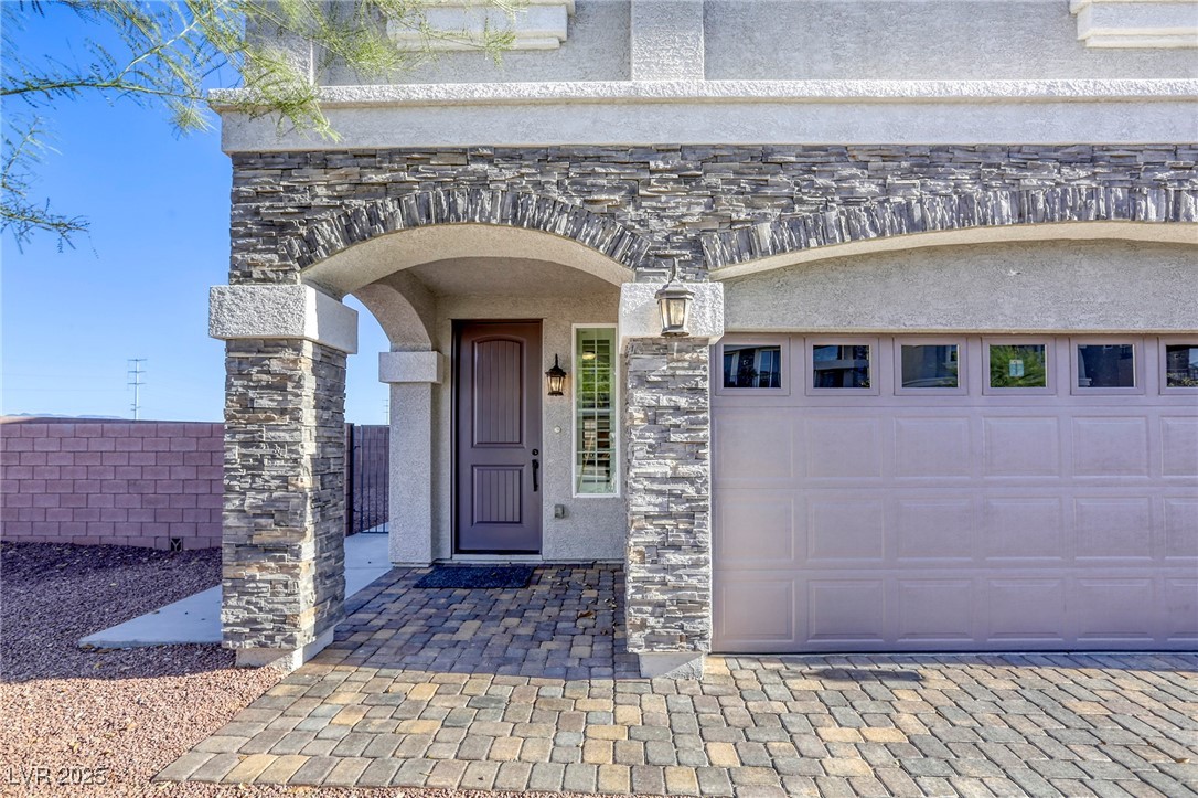 Las Vegas, Nevada, 89139, United States, 4 Bedrooms Bedrooms, ,3 BathroomsBathrooms,Residential,For Sale,1908480