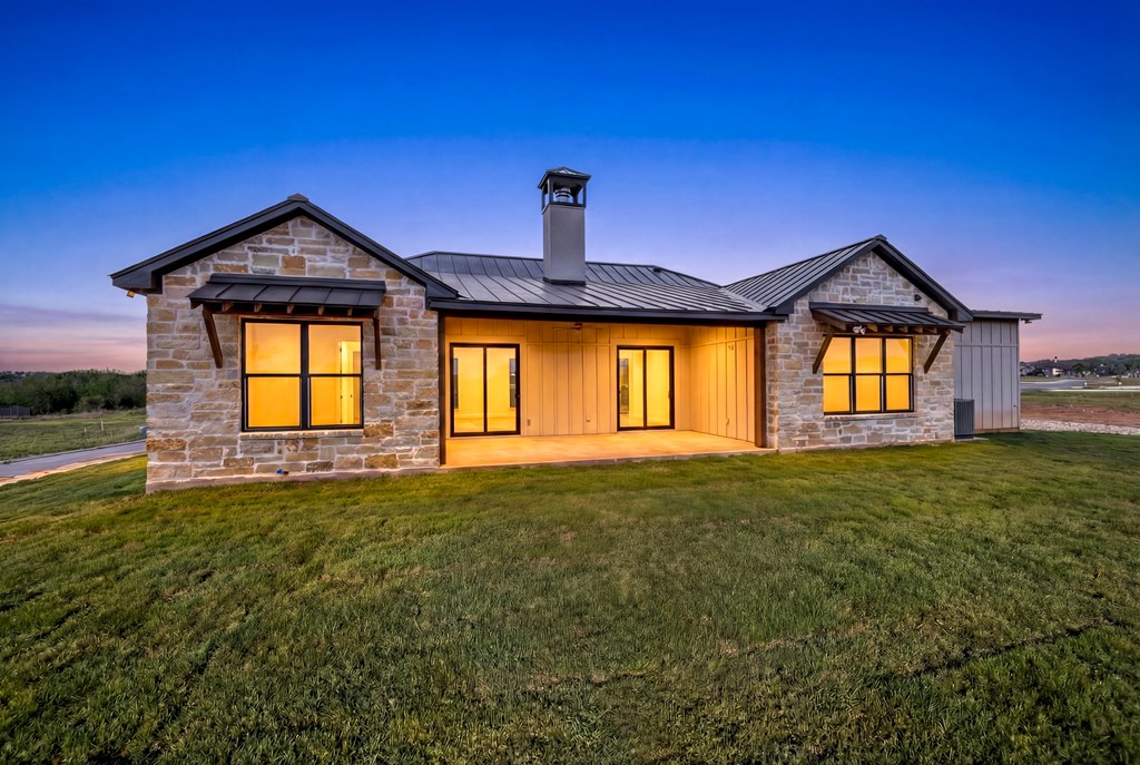 Kerrville, Texas, 78028, United States, 3 Bedrooms Bedrooms, ,3 BathroomsBathrooms,Residential,For Sale,2025103
