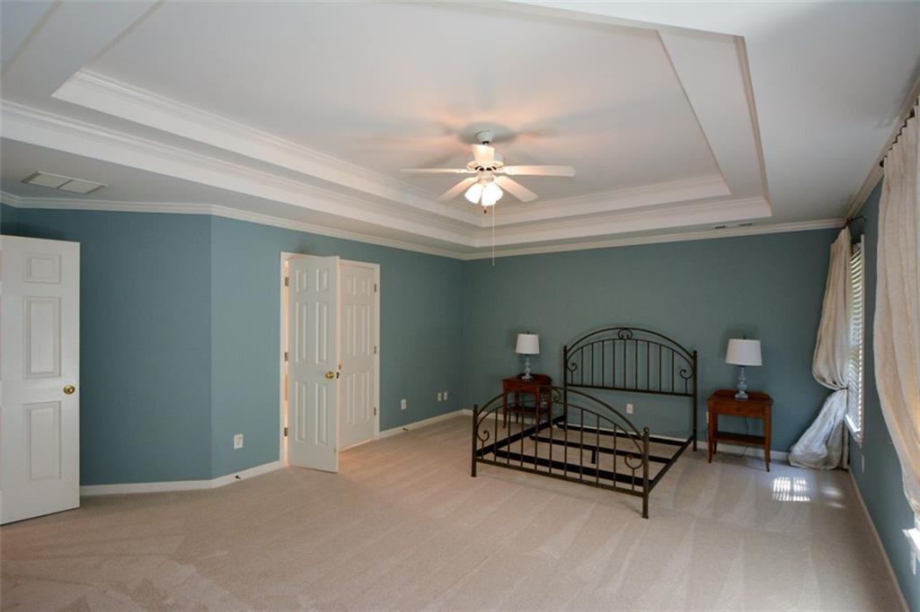 Alpharetta, Georgia, 30022, United States, 5 Bedrooms Bedrooms, ,5 BathroomsBathrooms,Residential,For Sale,2002154