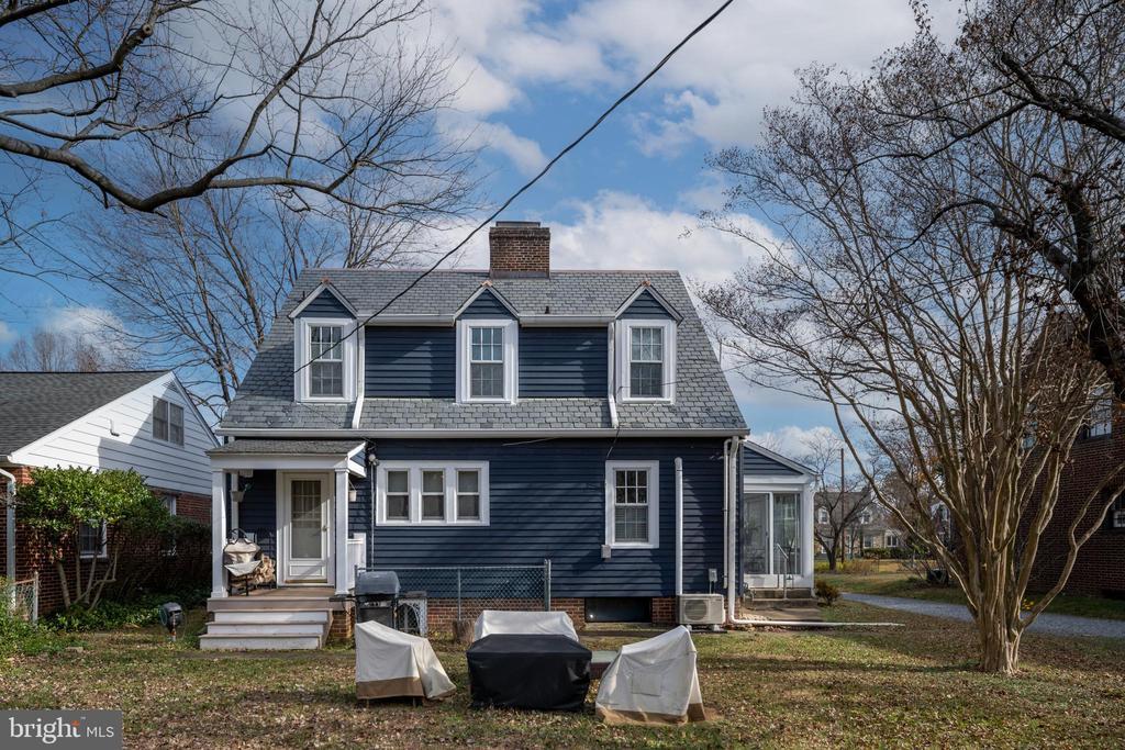 Fredericksburg, Virginia, 22401, United States, 3 Bedrooms Bedrooms, ,3 BathroomsBathrooms,Residential,For Sale,1993383