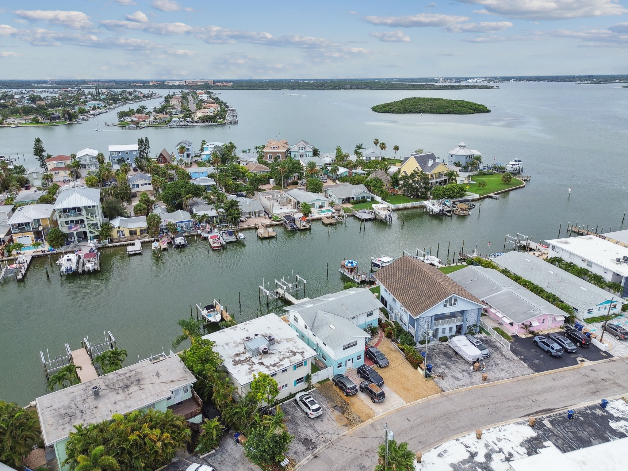 515 129th Ave E, Madeira Beach, Florida, 33708, United States, 4 Bedrooms Bedrooms, ,4 BathroomsBathrooms,Residential,For Sale,515 129th Ave E,1413375