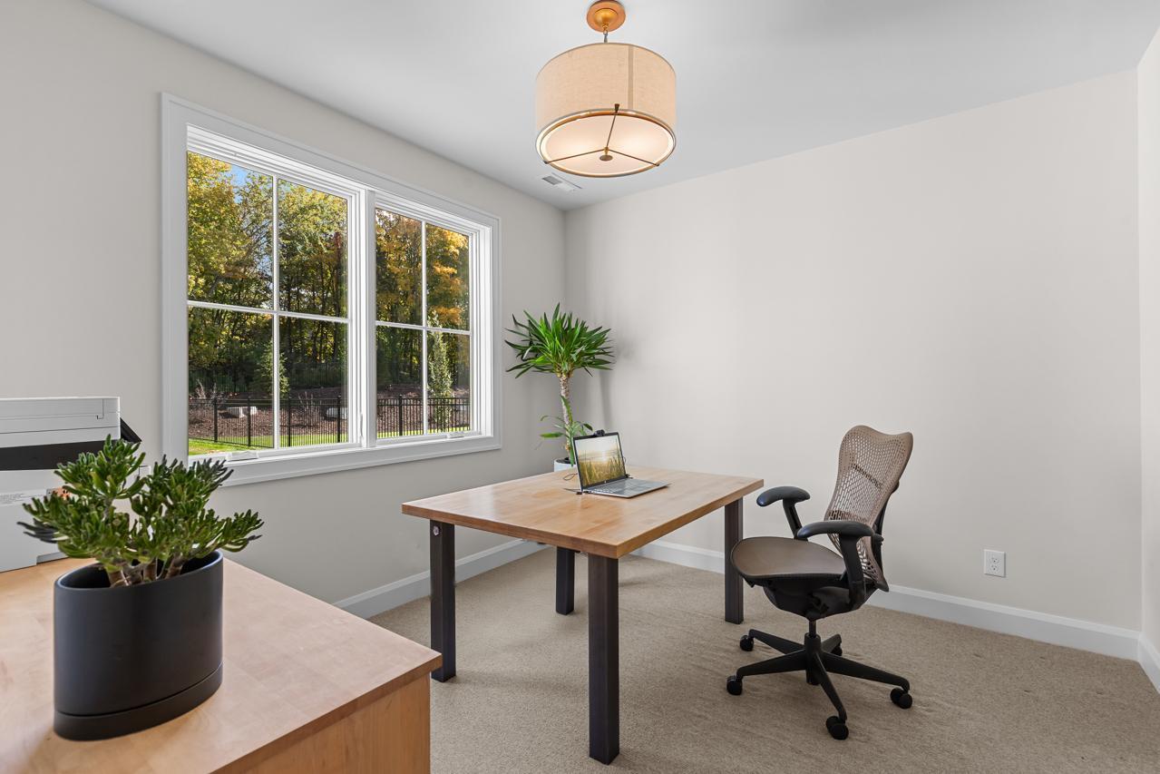 Victoria, Minnesota, 55331, United States, 5 Bedrooms Bedrooms, ,3 BathroomsBathrooms,Residential,For Sale,1994848