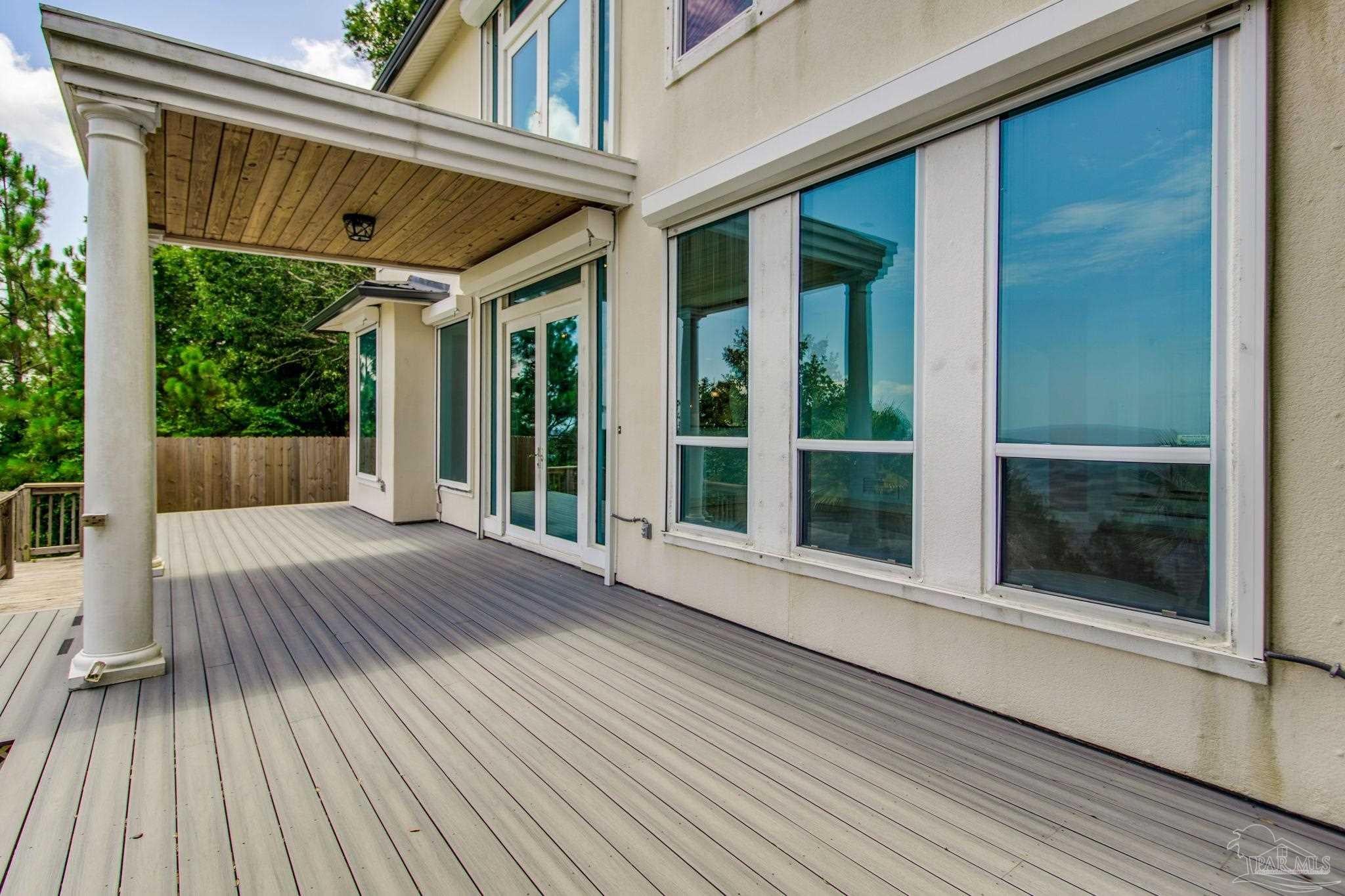 Pensacola, Florida, 32504, United States, 3 Bedrooms Bedrooms, ,4 BathroomsBathrooms,Residential,For Sale,1893551
