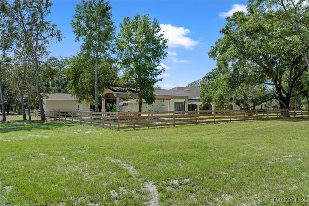 Crystal River, Florida, 34428, United States, 4 Bedrooms Bedrooms, ,4 BathroomsBathrooms,Residential,For Sale,1983688