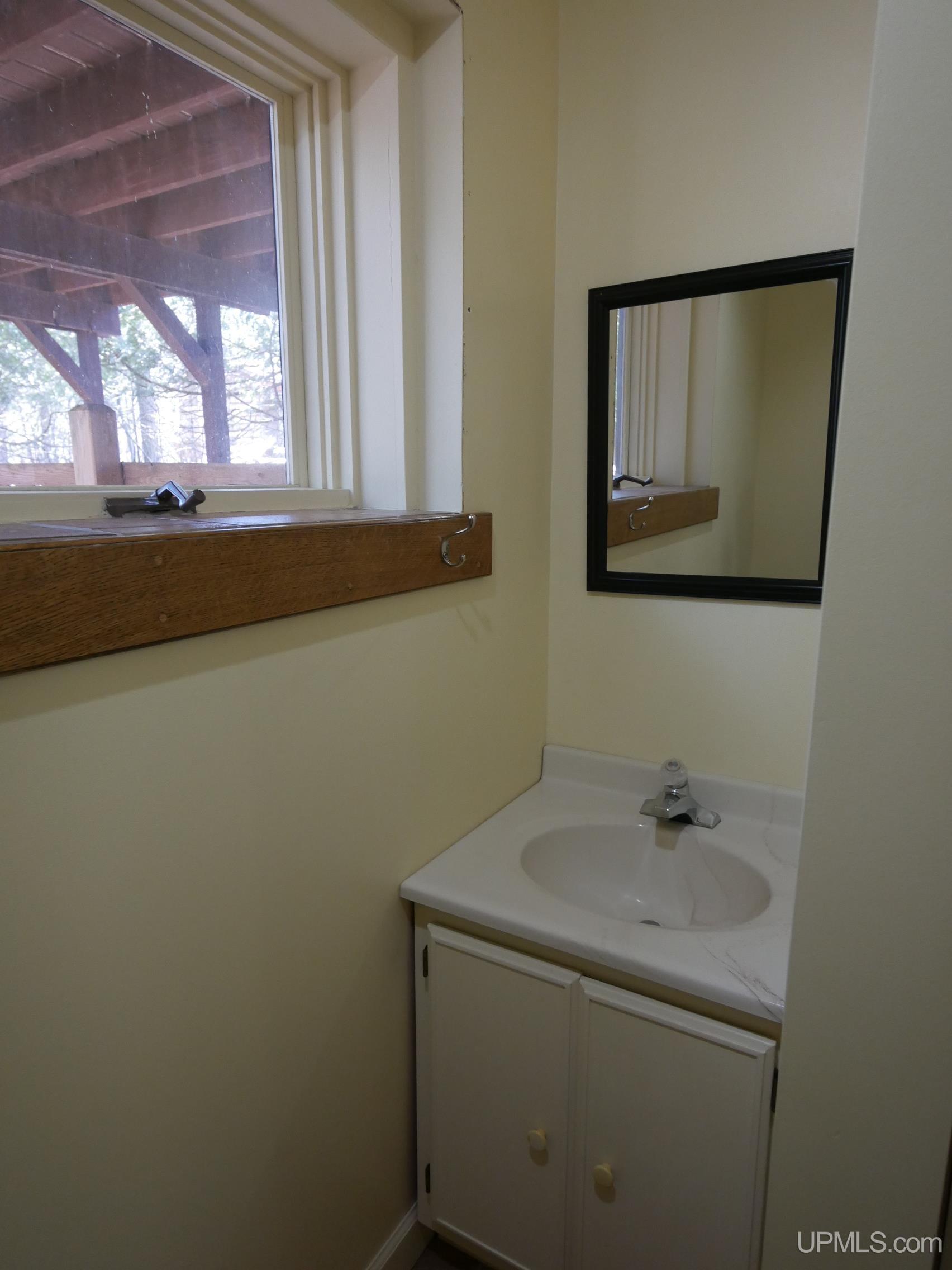 Copper Harbor, Michigan, 49918, United States, 3 Bedrooms Bedrooms, ,3 BathroomsBathrooms,Residential,For Sale,1924307