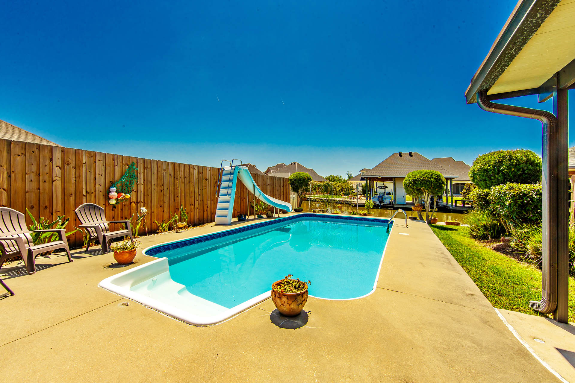 Houma, Louisiana, 70360, United States, 3 Bedrooms Bedrooms, ,4 BathroomsBathrooms,Residential,For Sale,1794394