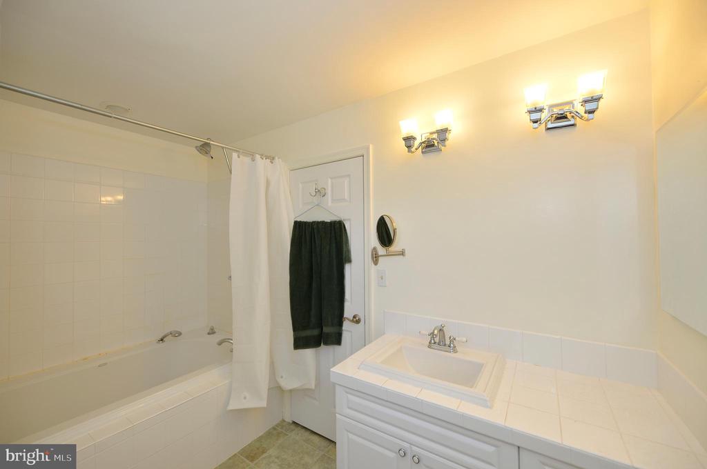 Bloomery, West Virginia, 26817, United States, 3 Bedrooms Bedrooms, ,2 BathroomsBathrooms,Residential,For Sale,1980909