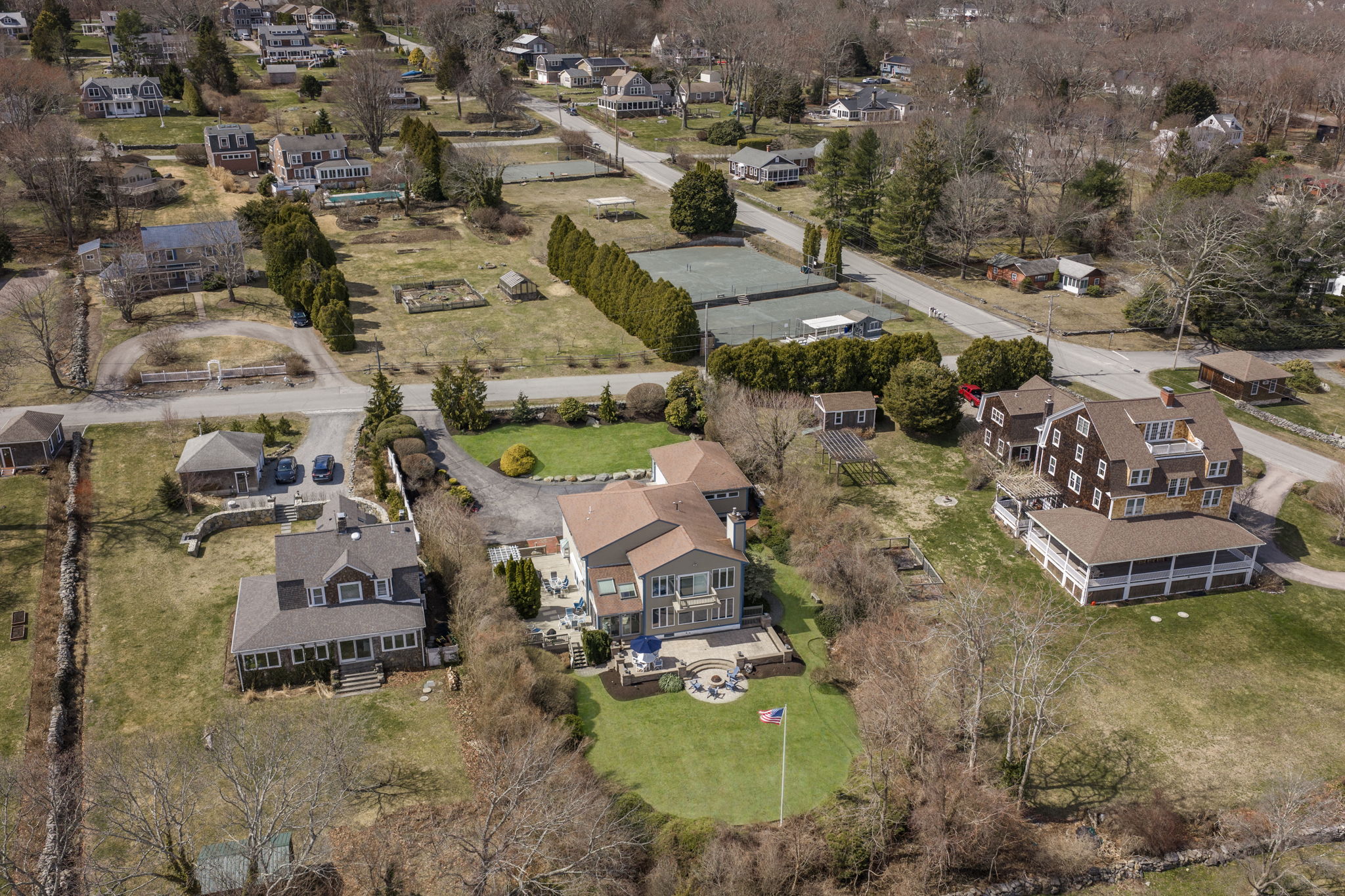  56 Tefft Street, North Kingstown, RI, 02874 - 物件實景